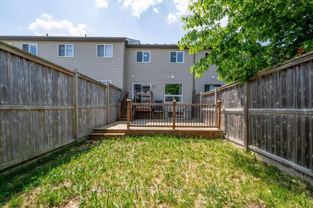 Photo 38 of 6 Madeleine Street, Kitchener, Huron Park — HOMEH