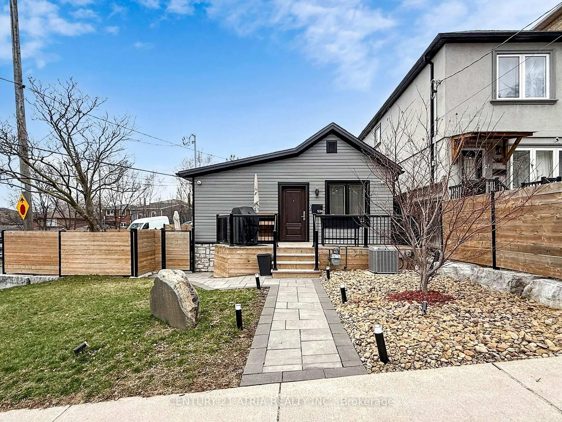 Photo 1 of 534 Silverthorn Avenue, Toronto, Keelesdale-Eglinton West — HOMEH