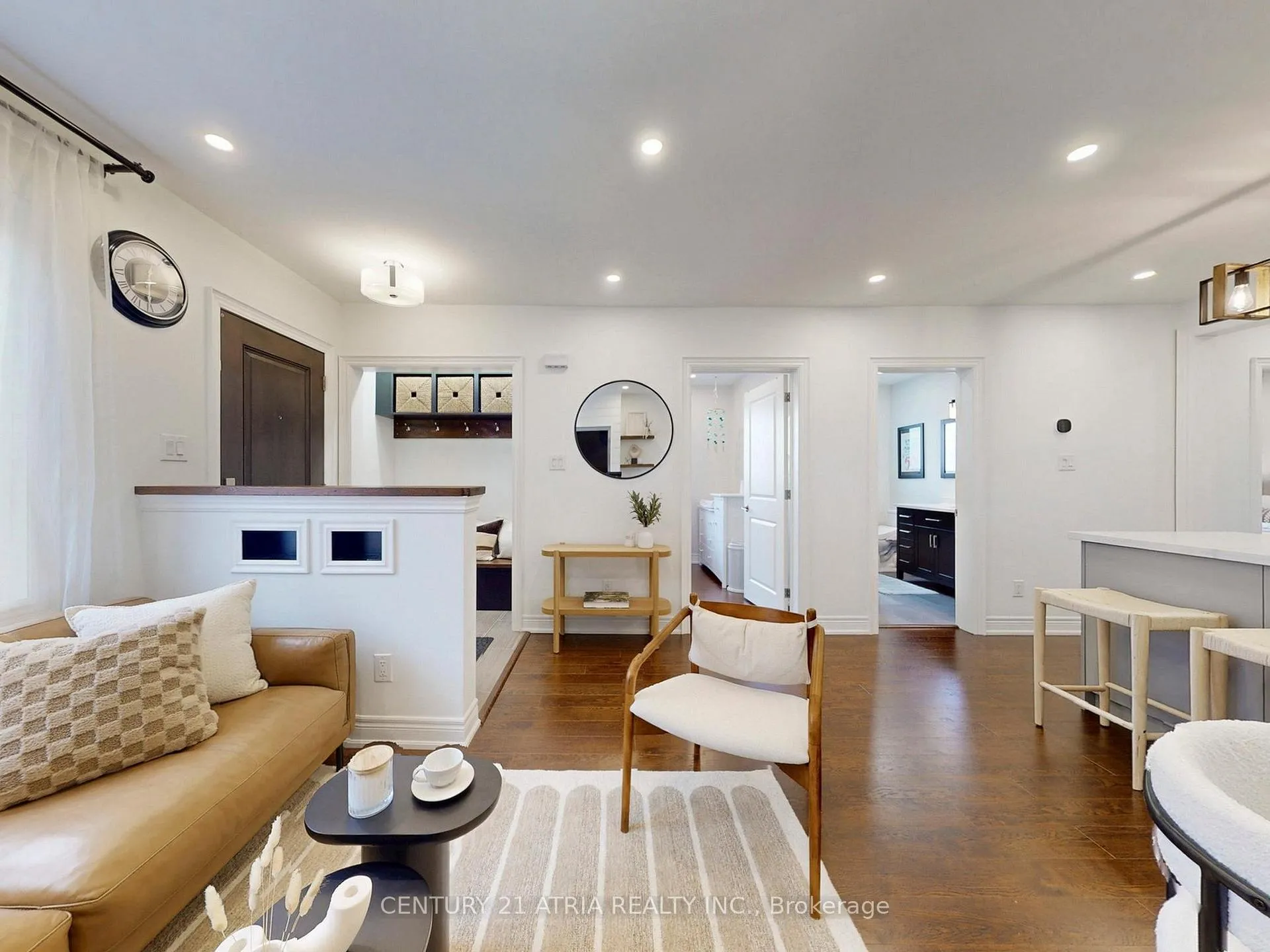 Photo 9 of 534 Silverthorn Avenue, Toronto, Keelesdale-Eglinton West — HOMEH