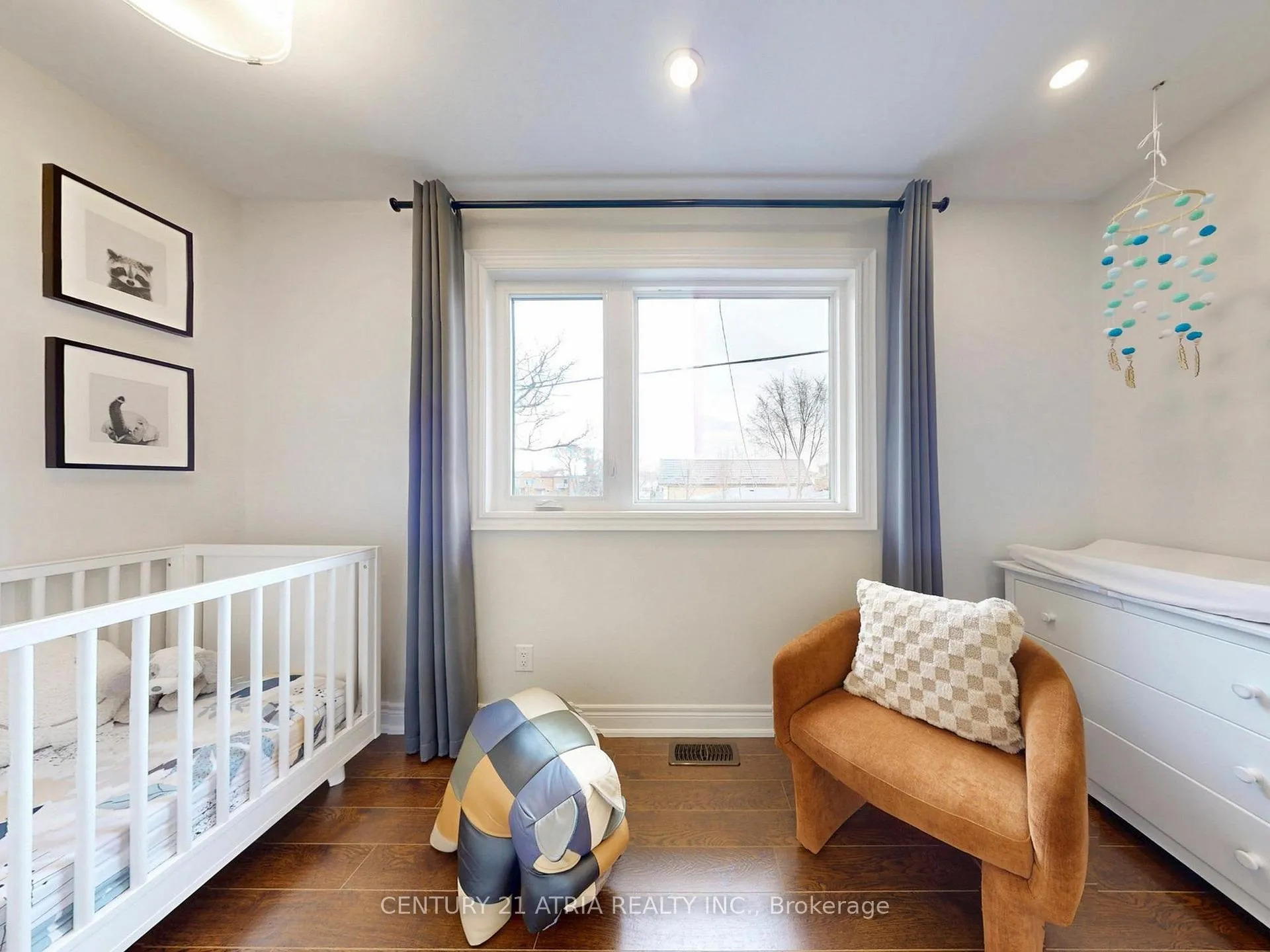 Photo 23 of 534 Silverthorn Avenue, Toronto, Keelesdale-Eglinton West — HOMEH
