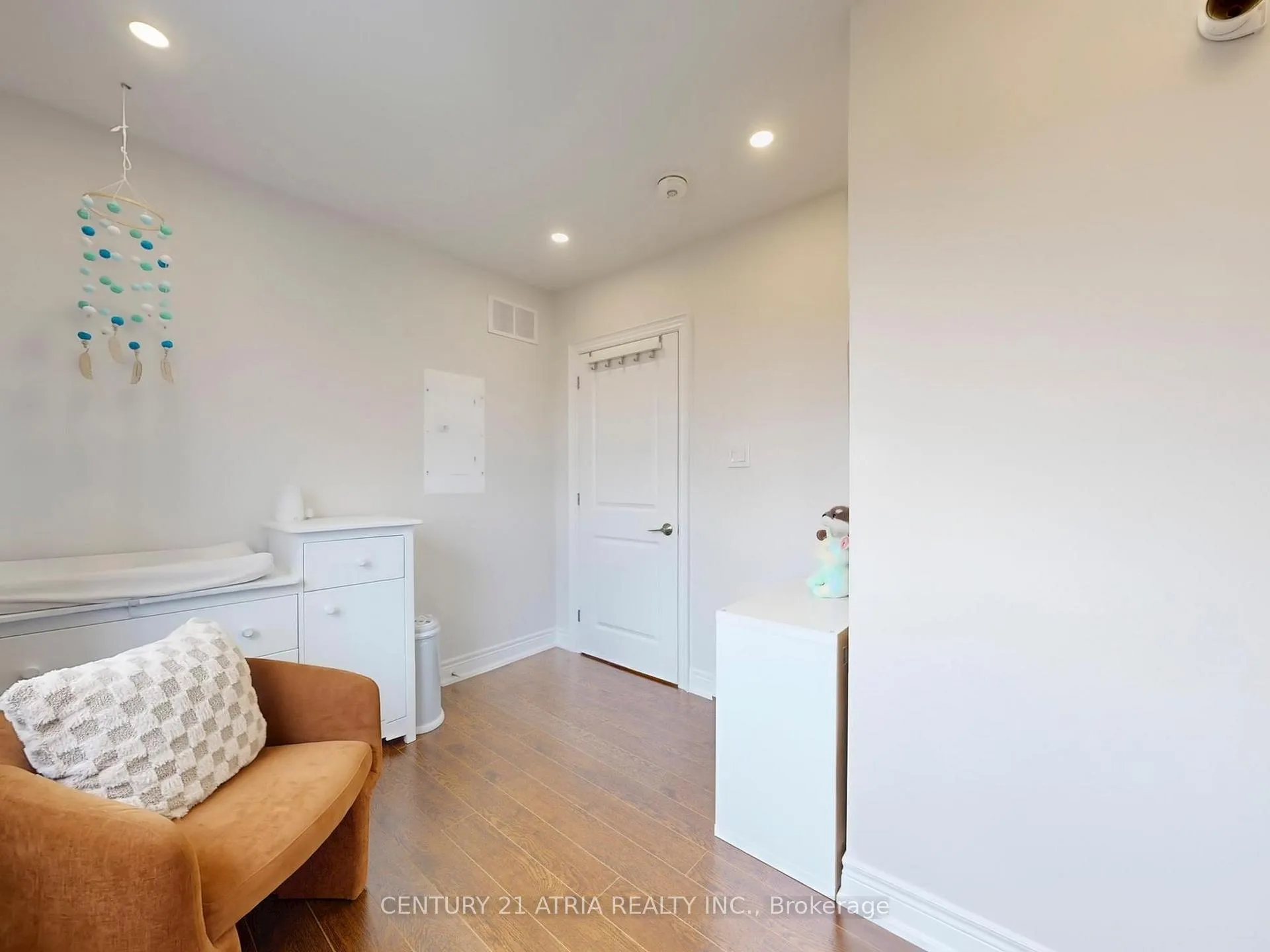 Photo 25 of 534 Silverthorn Avenue, Toronto, Keelesdale-Eglinton West — HOMEH
