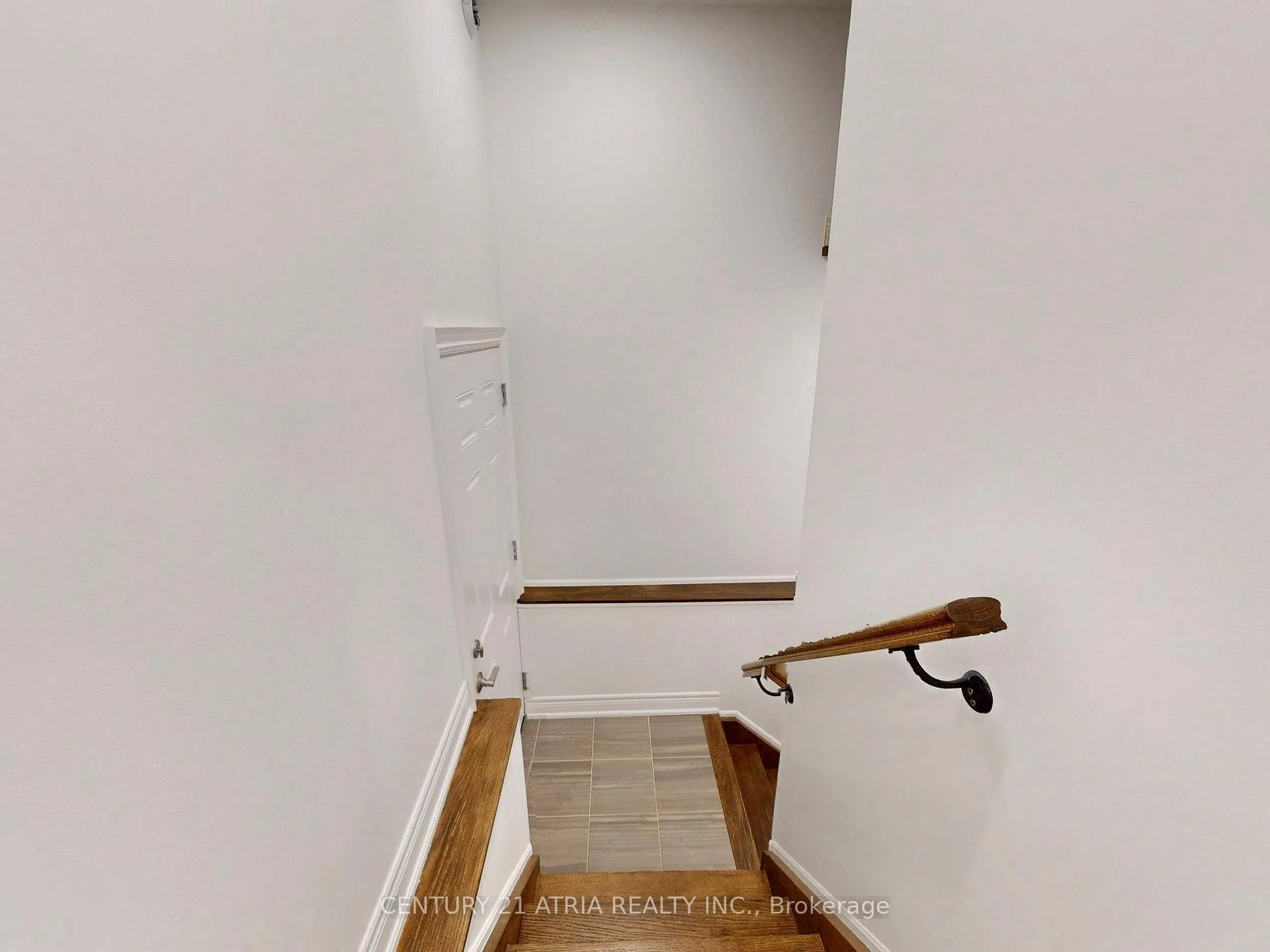 Photo 28 of 534 Silverthorn Avenue, Toronto, Keelesdale-Eglinton West — HOMEH