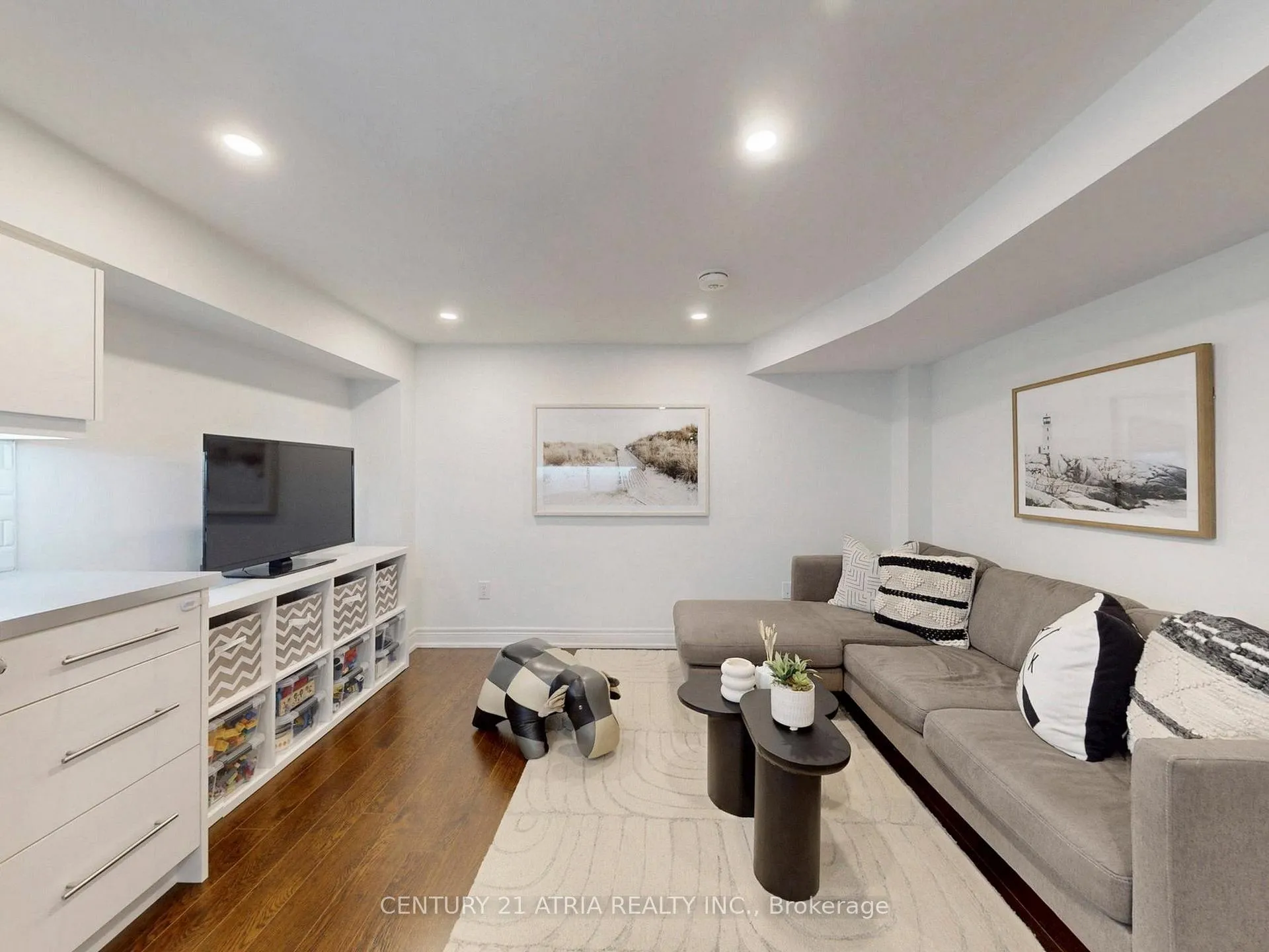 Photo 30 of 534 Silverthorn Avenue, Toronto, Keelesdale-Eglinton West — HOMEH