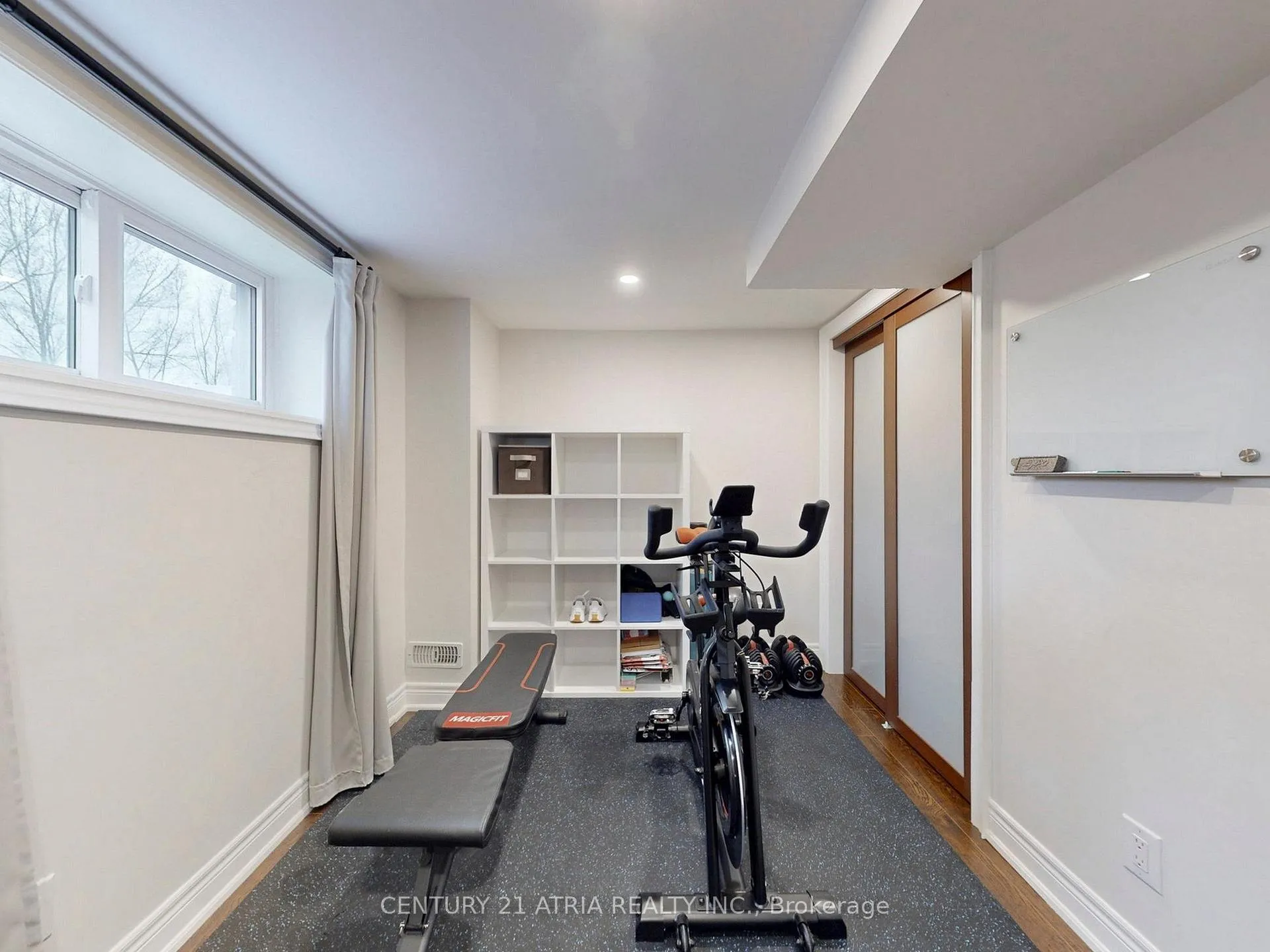 Photo 41 of 534 Silverthorn Avenue, Toronto, Keelesdale-Eglinton West — HOMEH