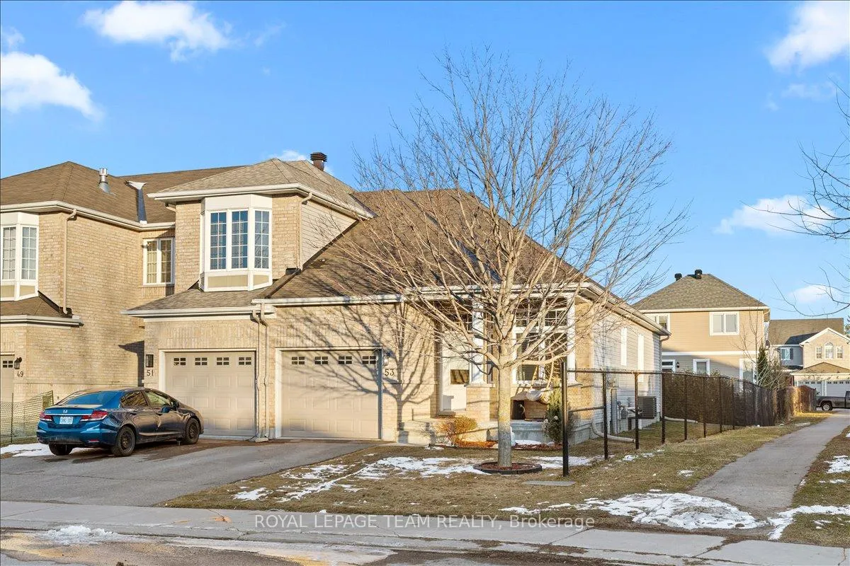 Photo 2 of 53 Desmond Trudeau Drive, Arnprior — HOMEH