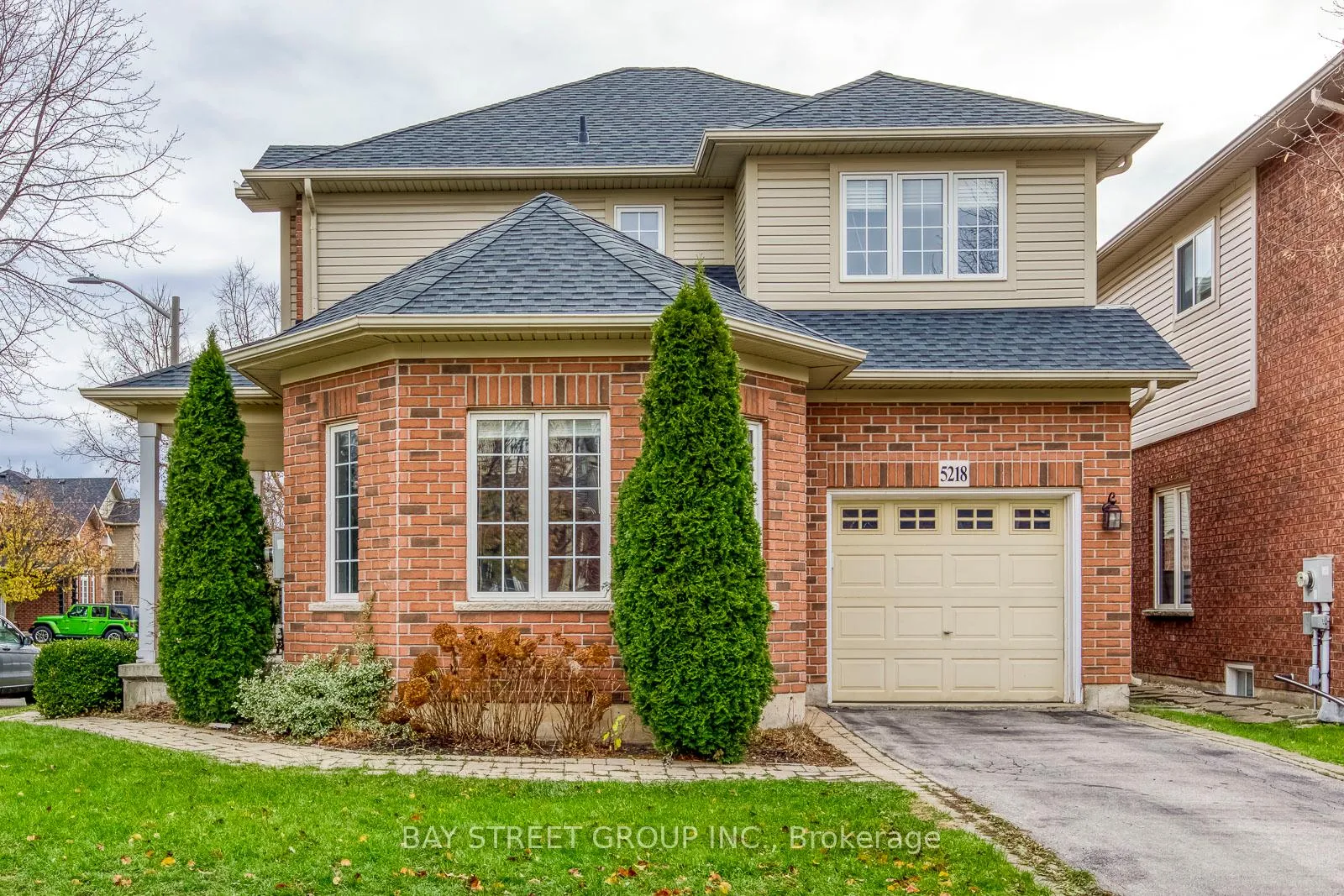 Photo 1 of 5218 Garland Crescent, Burlington, Orchard — HOMEH