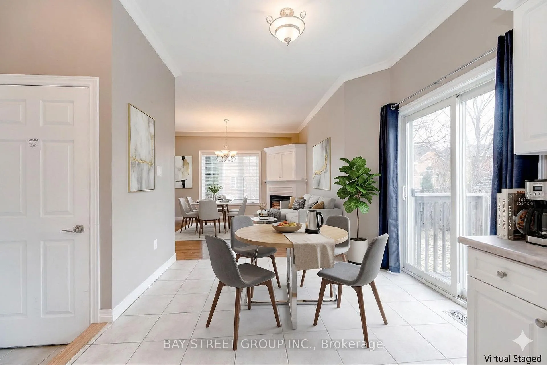 Photo 11 of 5218 Garland Crescent, Burlington, Orchard — HOMEH