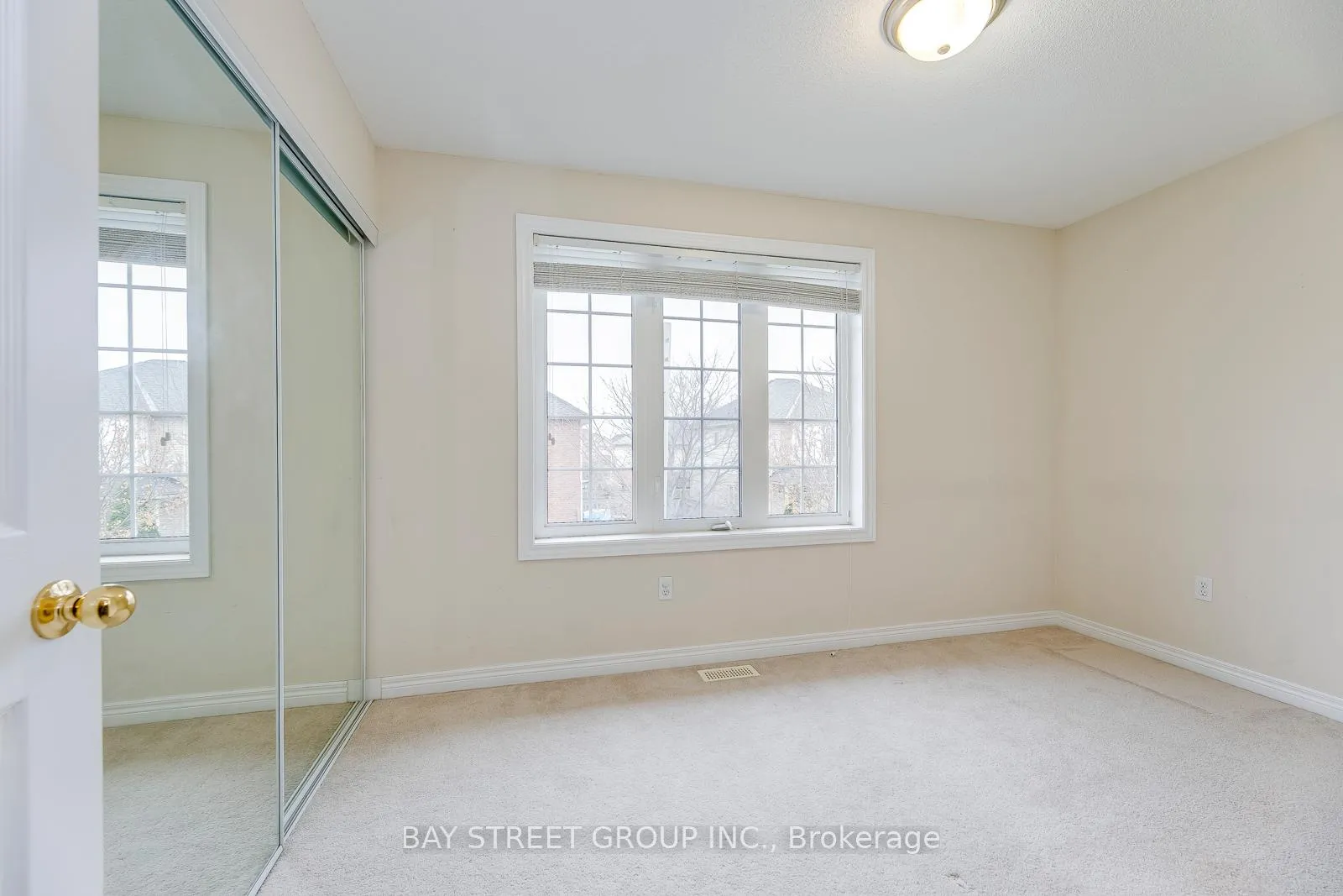 Photo 21 of 5218 Garland Crescent, Burlington, Orchard — HOMEH