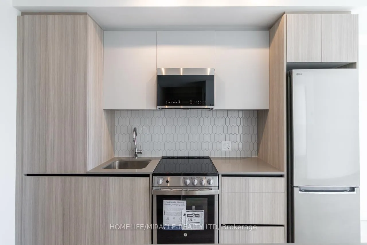 Photo 8 of Unit 607, 10 All Nations Drive, Brampton, Northwest Brampton — HOMEH