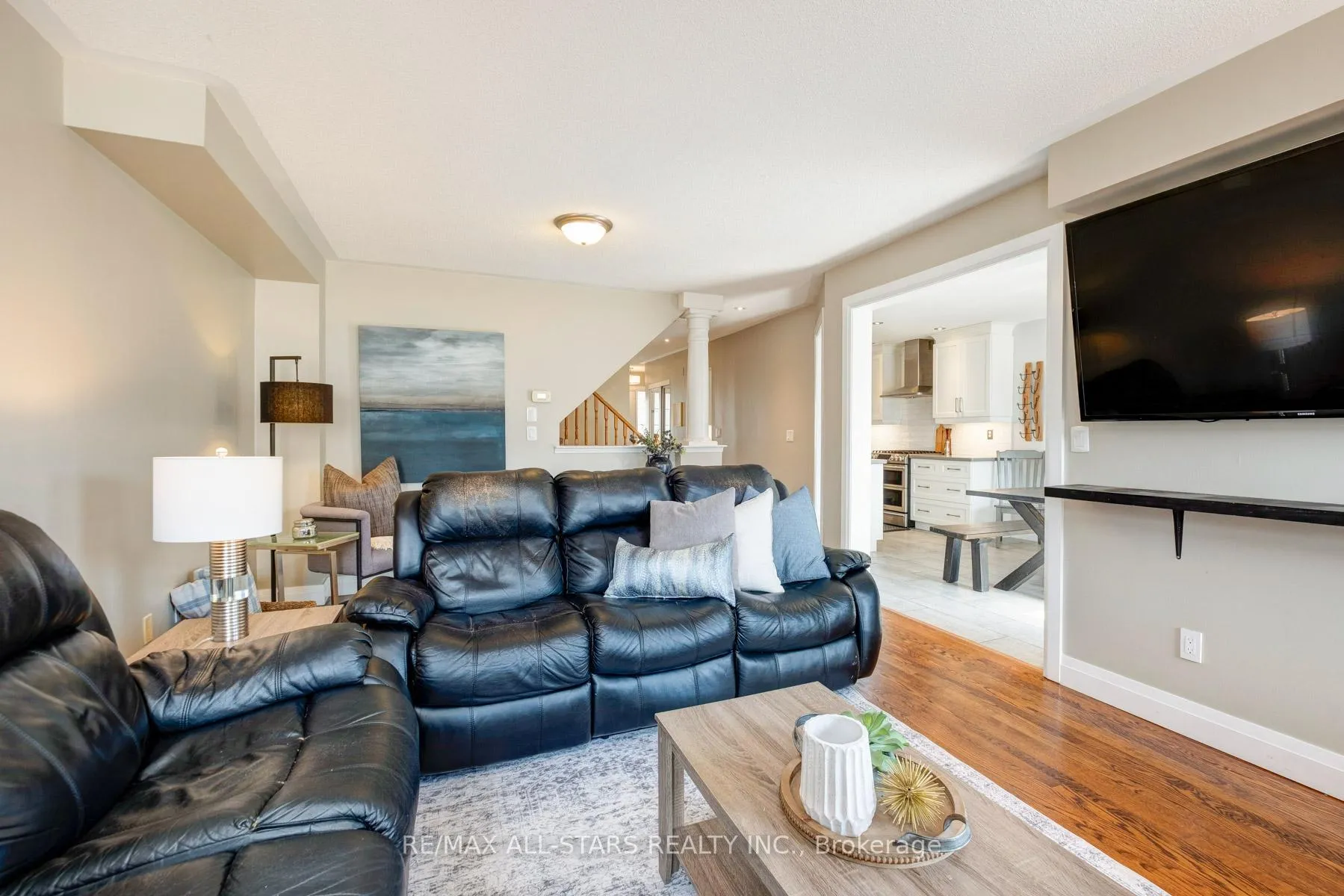 Photo 18 of 72 Wessex Drive, Whitby, Brooklin — HOMEH