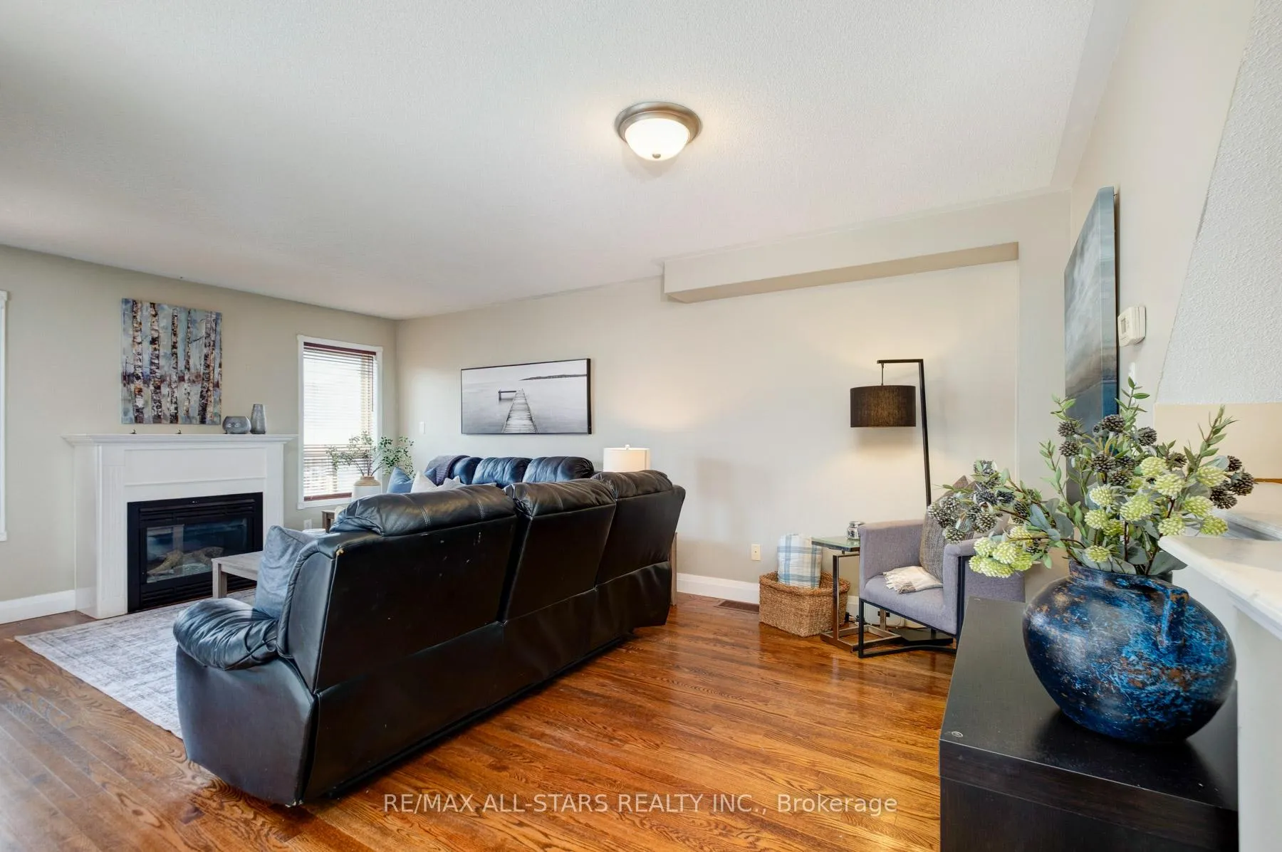 Photo 21 of 72 Wessex Drive, Whitby, Brooklin — HOMEH