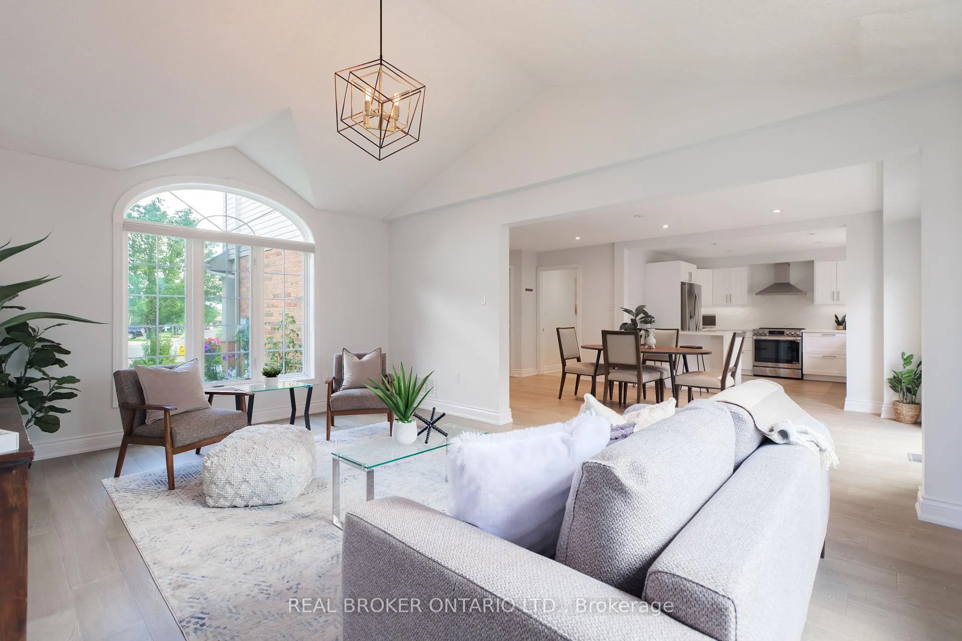 Photo 1 of 83 Benedict Place, Hamilton, Jerome — HOMEH