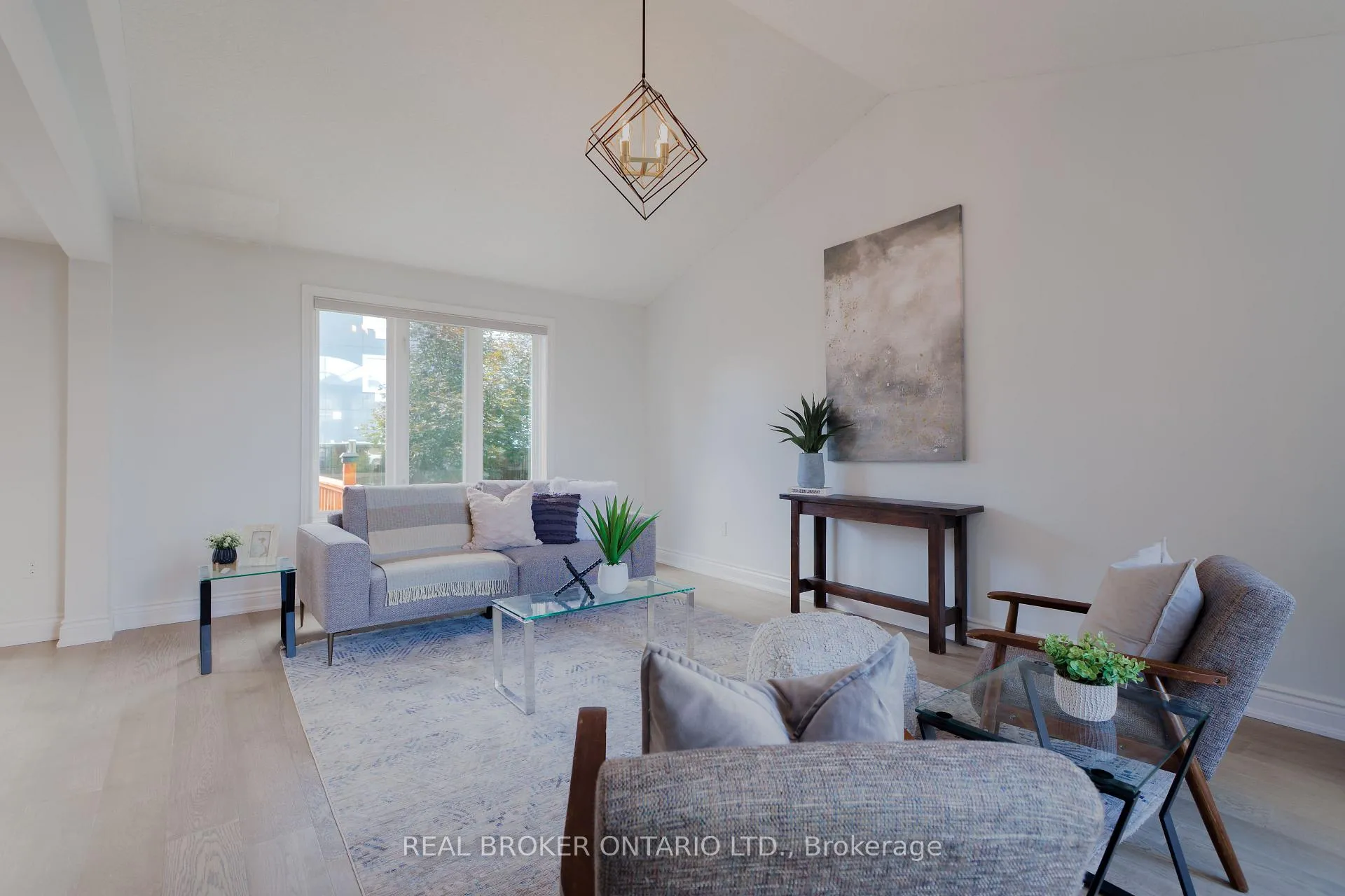 Photo 14 of 83 Benedict Place, Hamilton, Jerome — HOMEH