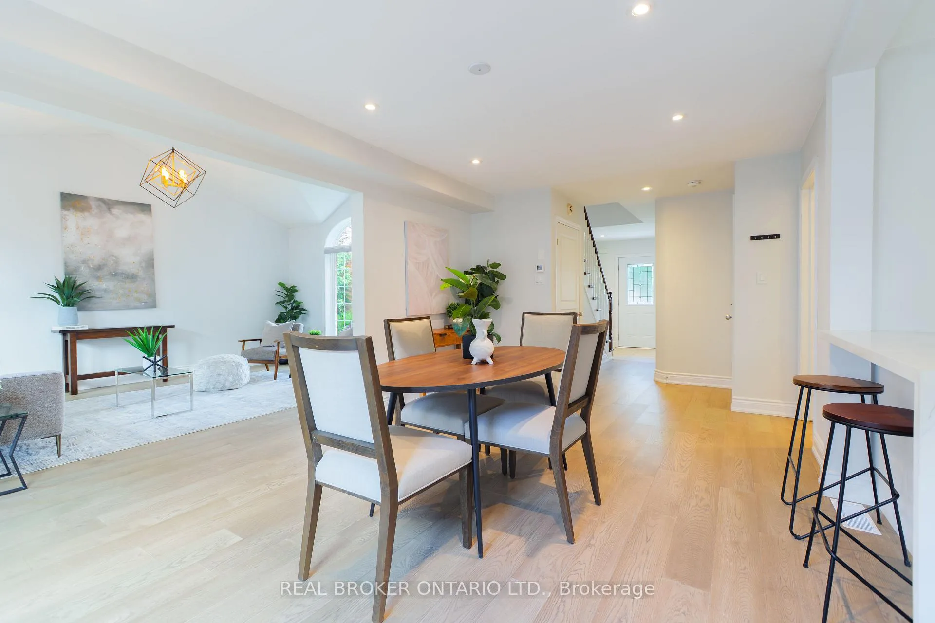 Photo 18 of 83 Benedict Place, Hamilton, Jerome — HOMEH