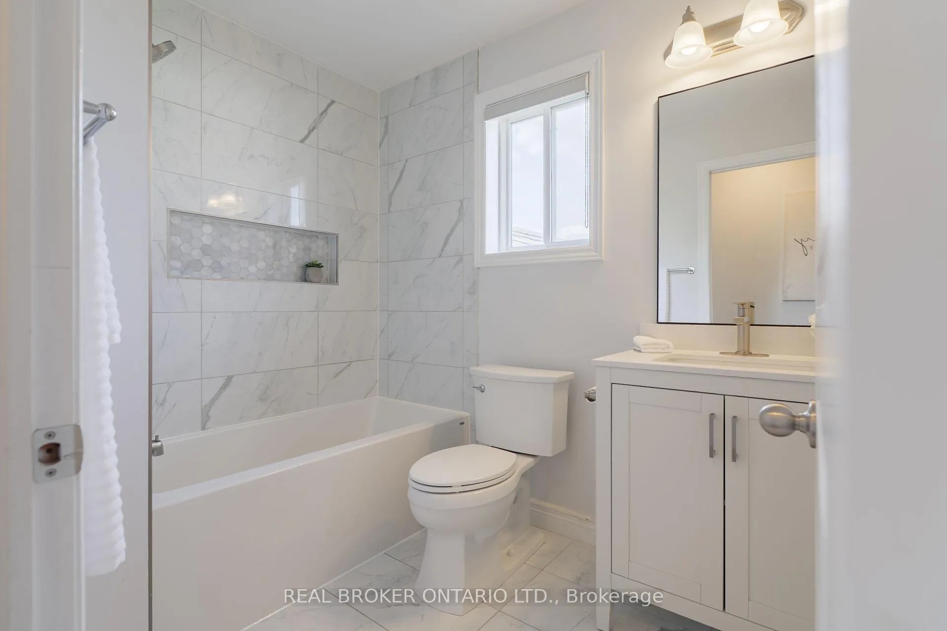 Photo 39 of 83 Benedict Place, Hamilton, Jerome — HOMEH