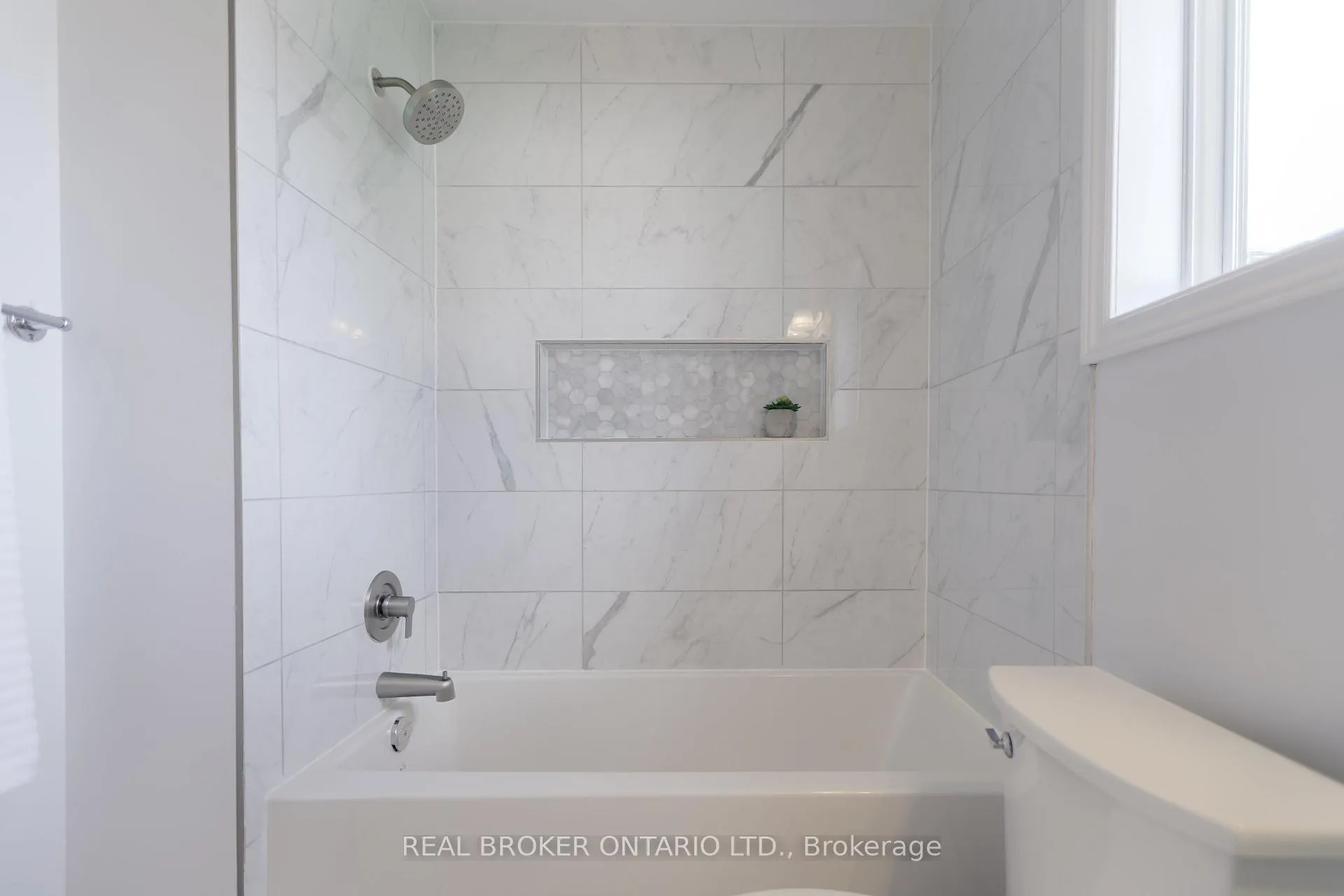 Photo 40 of 83 Benedict Place, Hamilton, Jerome — HOMEH