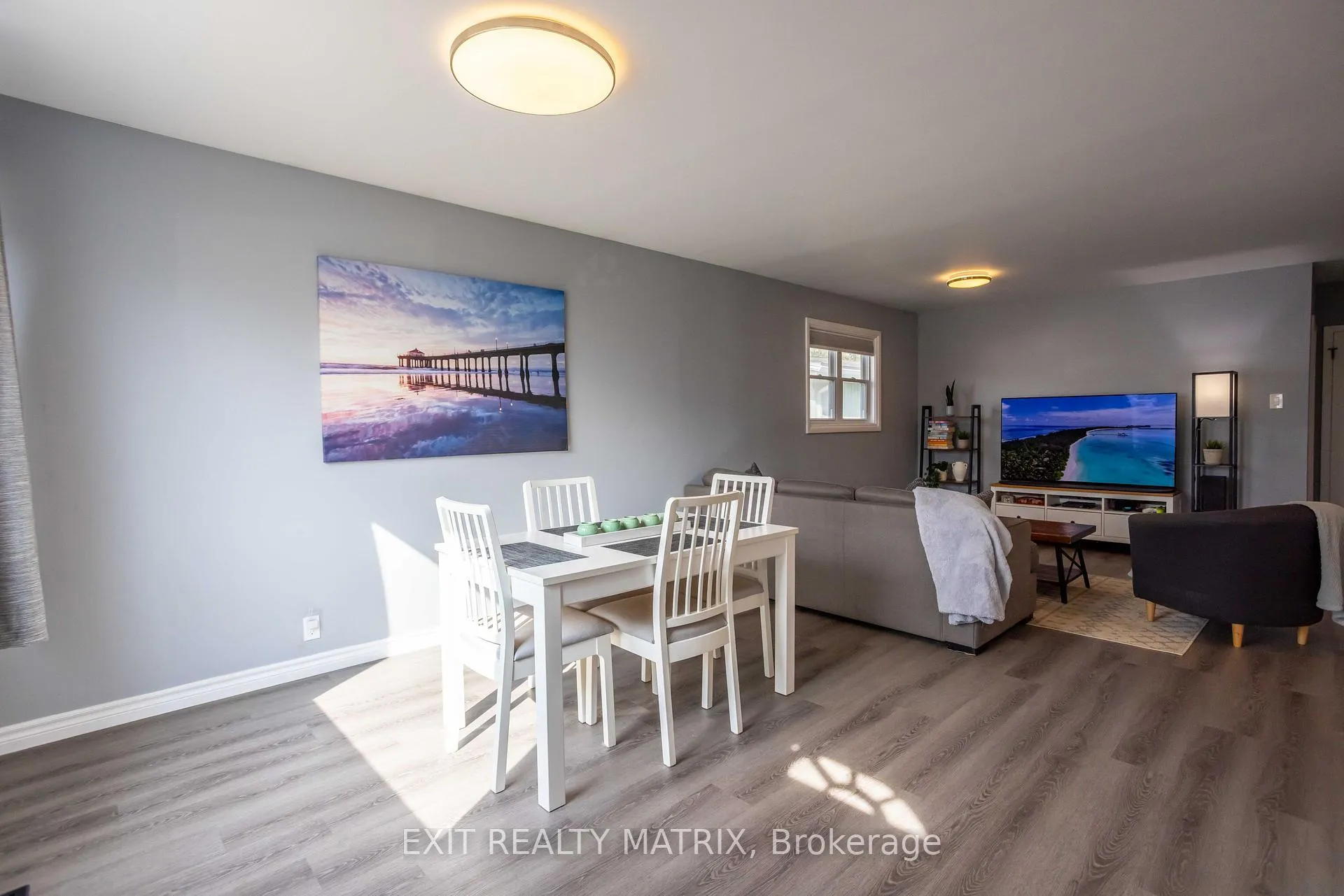 Photo 5 of 474 Queen Street, North Dundas, Winchester — HOMEH