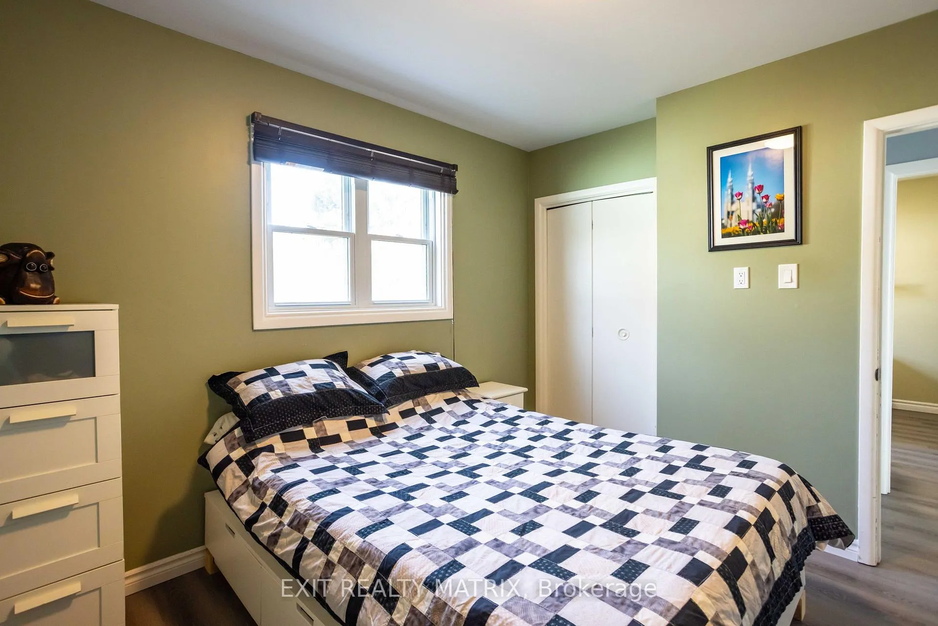 Photo 18 of 474 Queen Street, North Dundas, Winchester — HOMEH