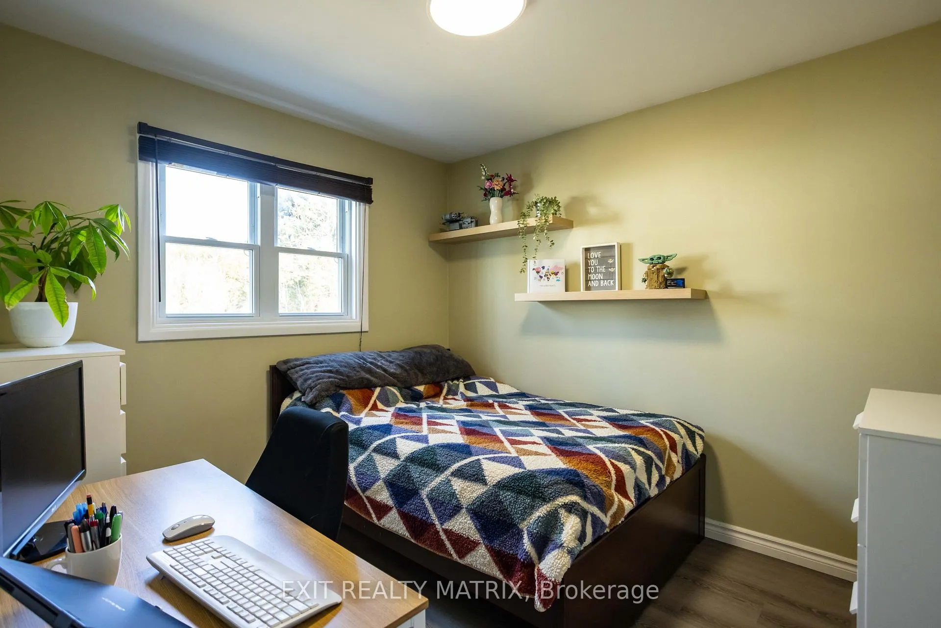 Photo 19 of 474 Queen Street, North Dundas, Winchester — HOMEH