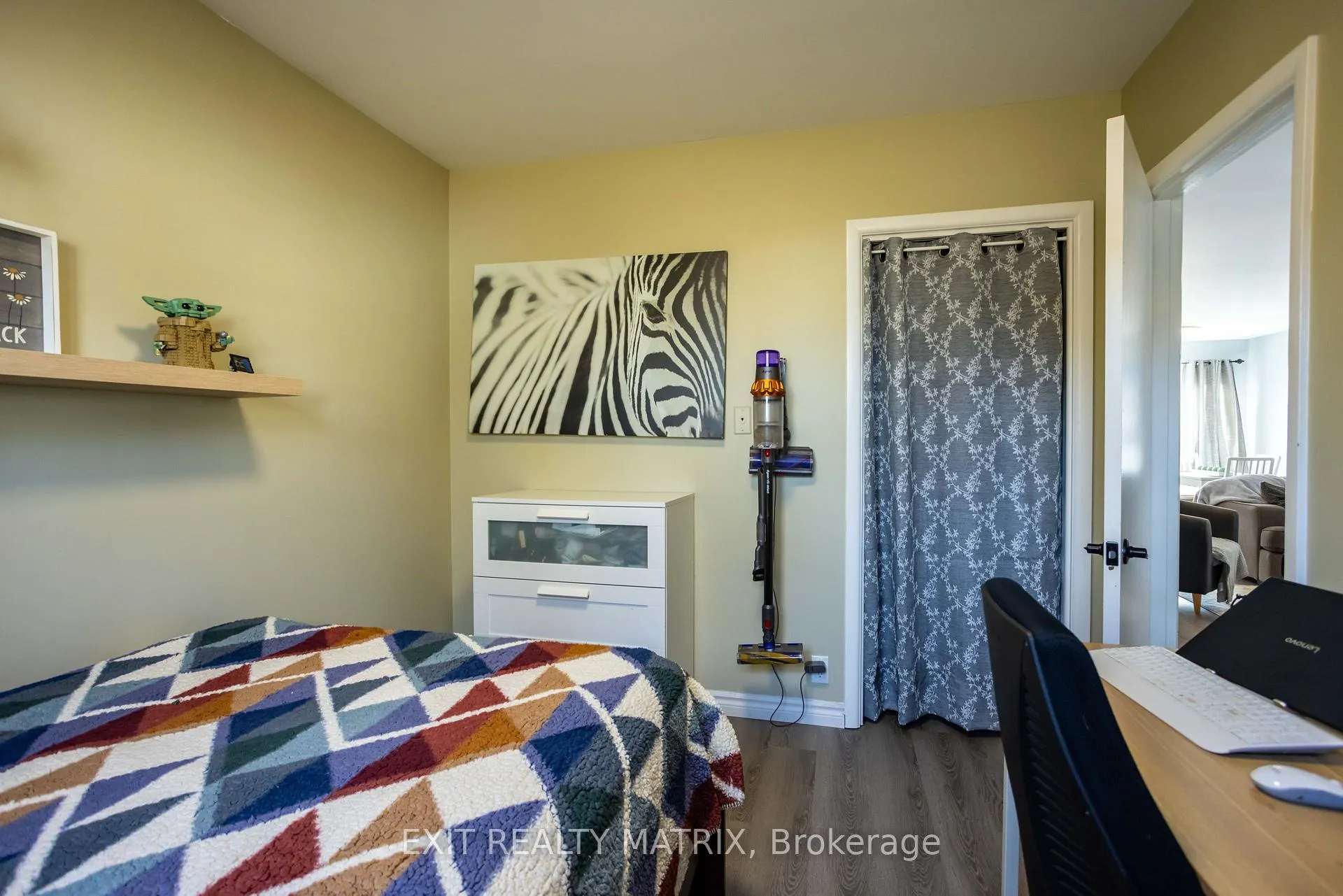 Photo 20 of 474 Queen Street, North Dundas, Winchester — HOMEH