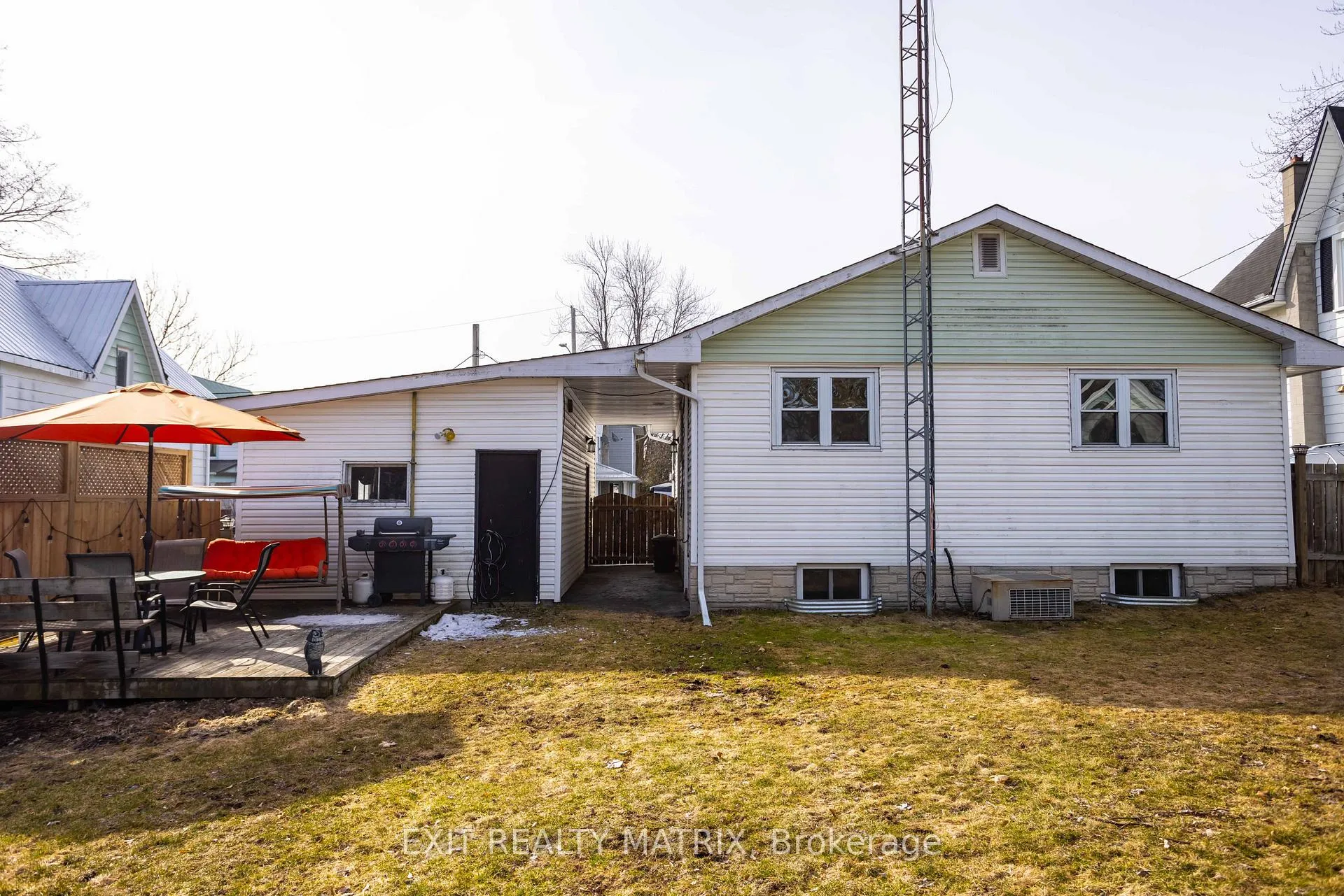 Photo 30 of 474 Queen Street, North Dundas, Winchester — HOMEH