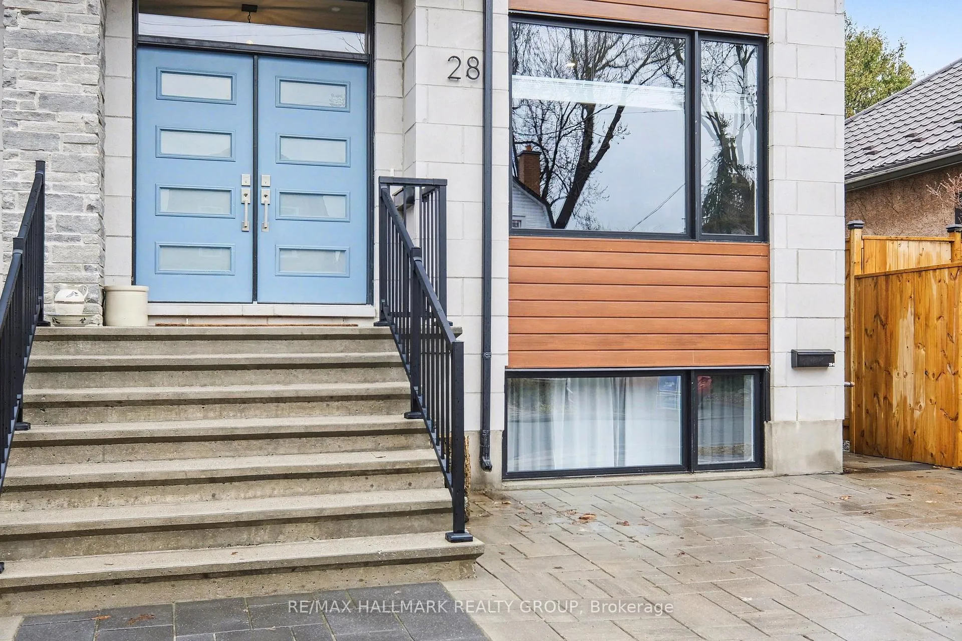Photo 3 of 28 King George Street, Ottawa, Overbrook — HOMEH