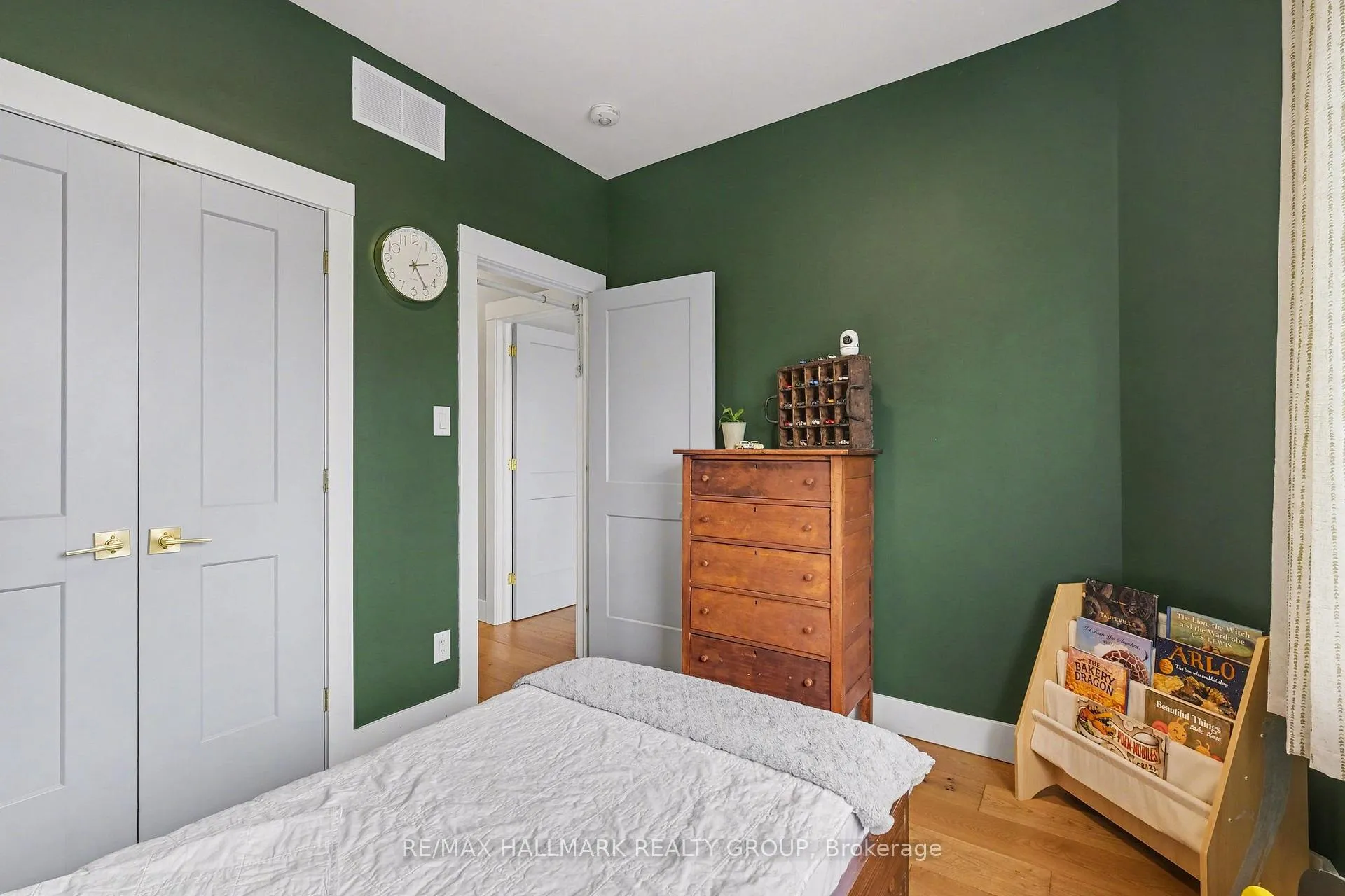 Photo 29 of 28 King George Street, Ottawa, Overbrook — HOMEH