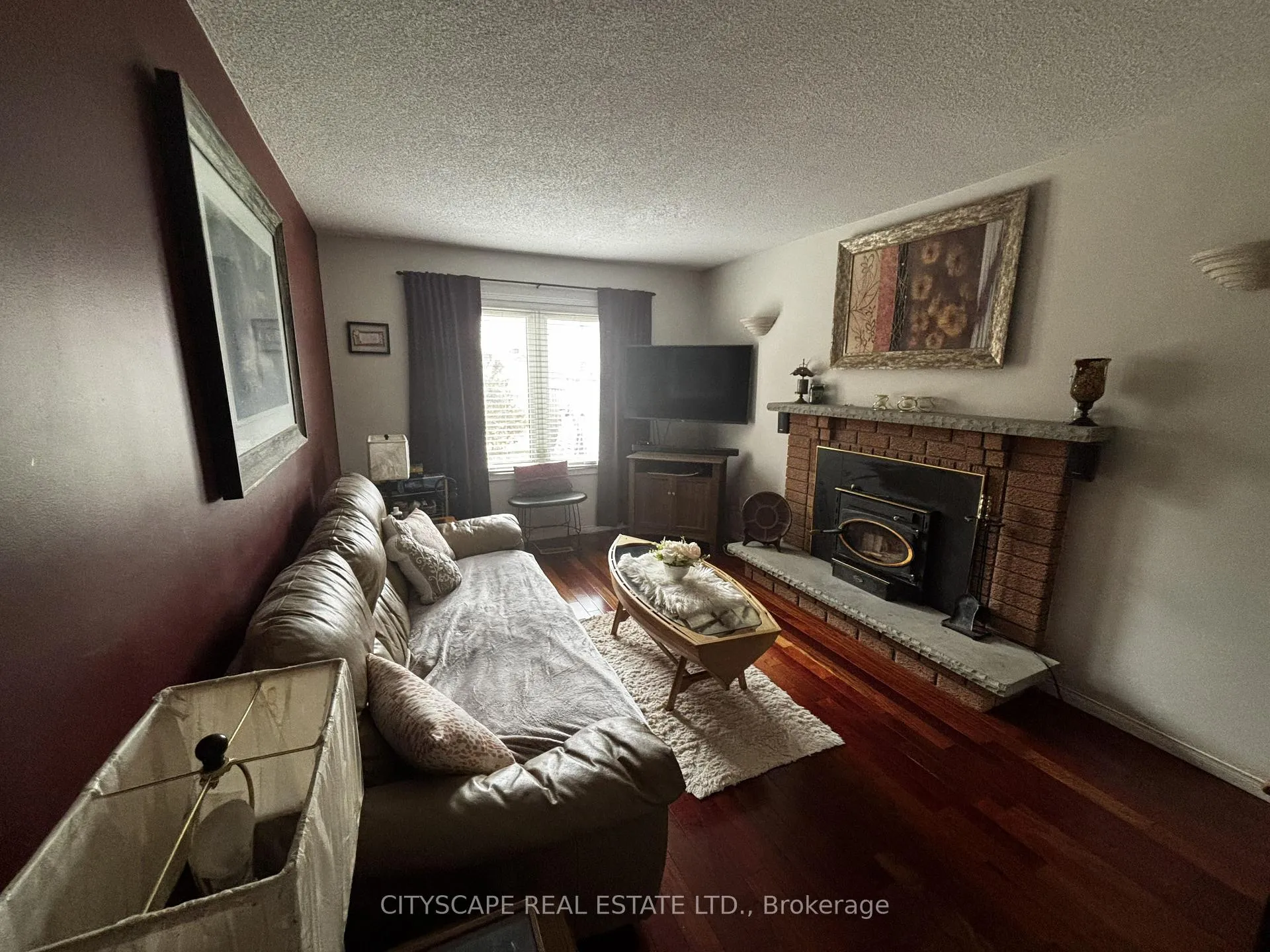 Photo 5 of 102 Snowcap Road, Brampton, Sandringham-Wellington — HOMEH
