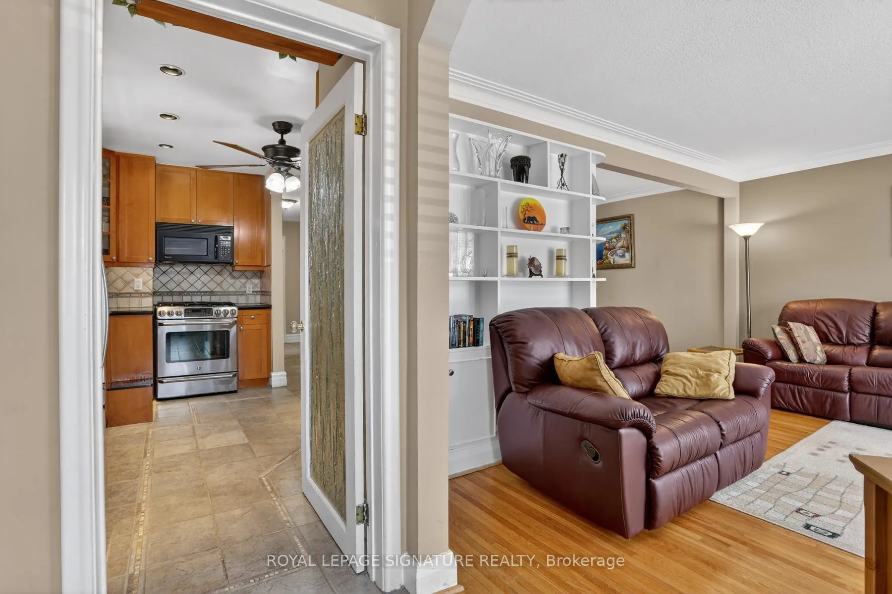 Photo 4 of 104 Ferris Road, Toronto, O'Connor-Parkview — HOMEH