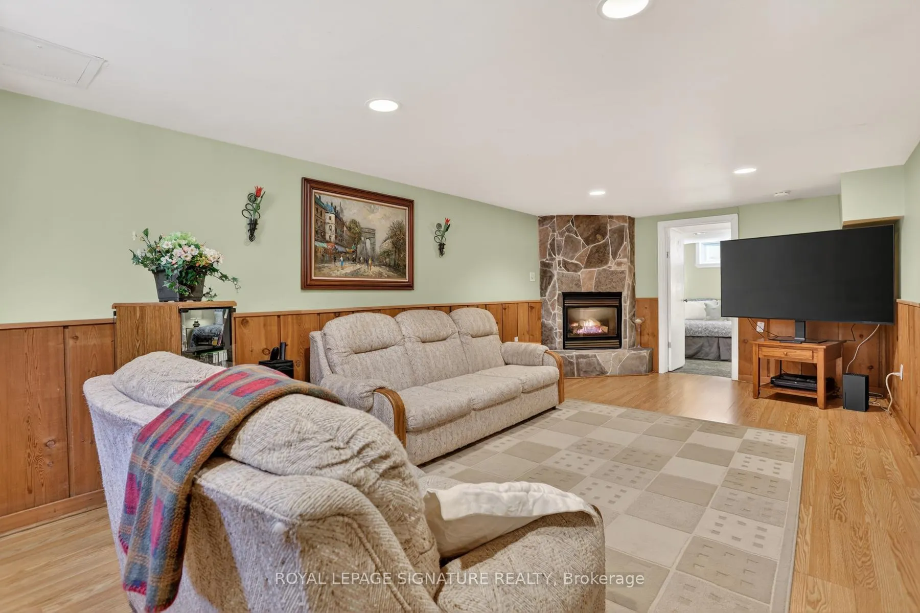 Photo 24 of 104 Ferris Road, Toronto, O'Connor-Parkview — HOMEH