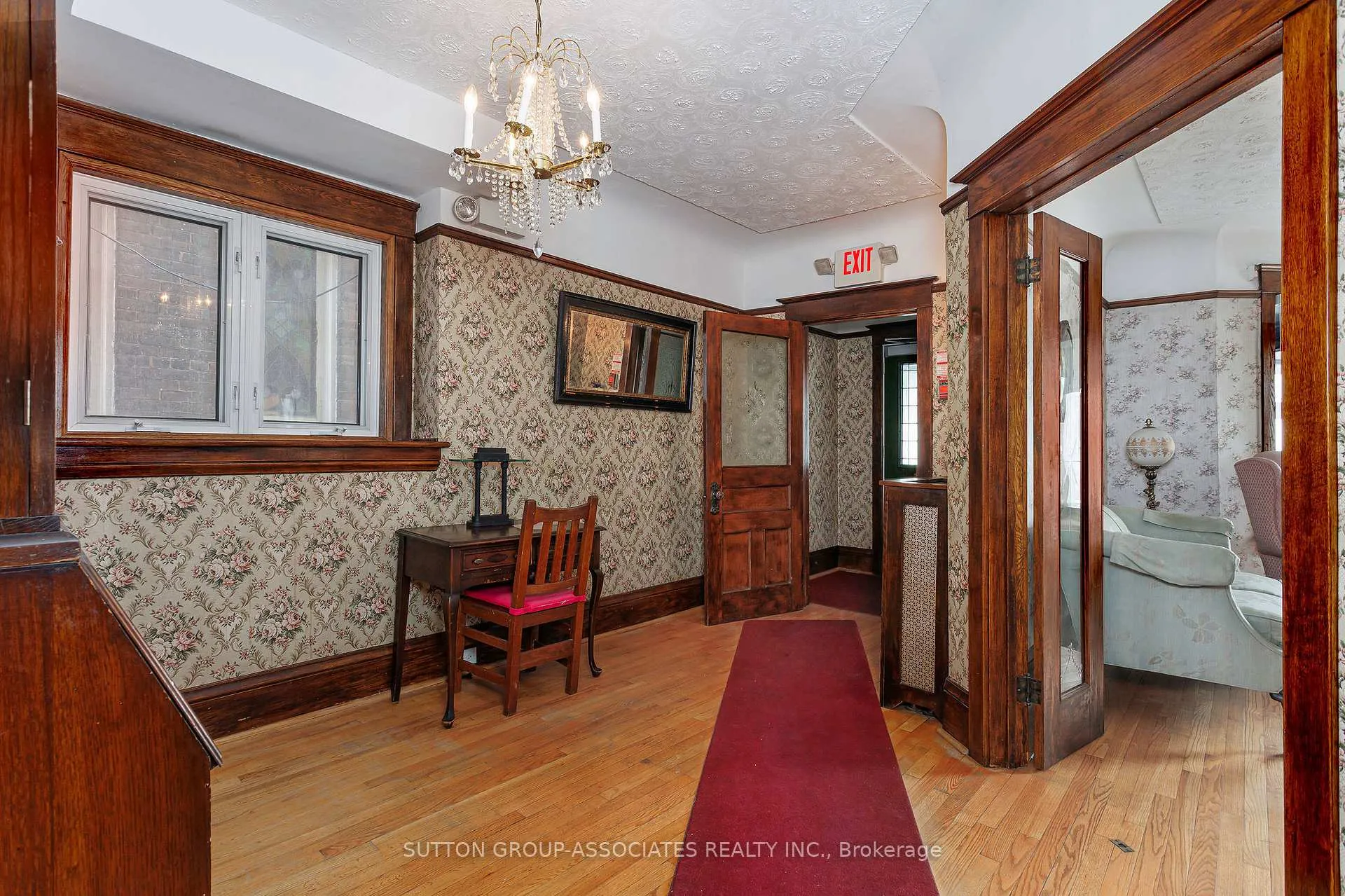 Photo 3 of 1546 King Street W, Toronto, South Parkdale — HOMEH