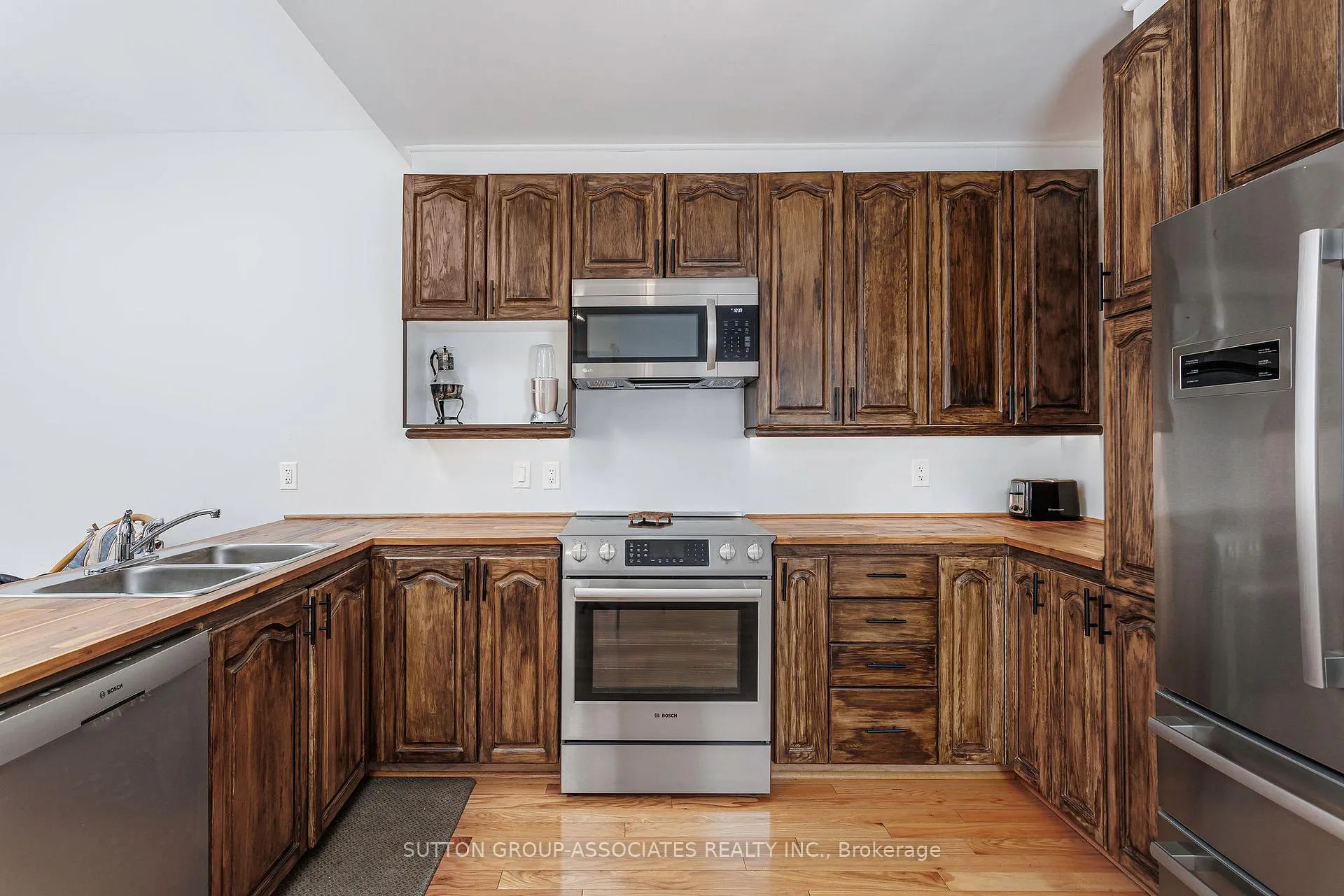 Photo 13 of 1546 King Street W, Toronto, South Parkdale — HOMEH