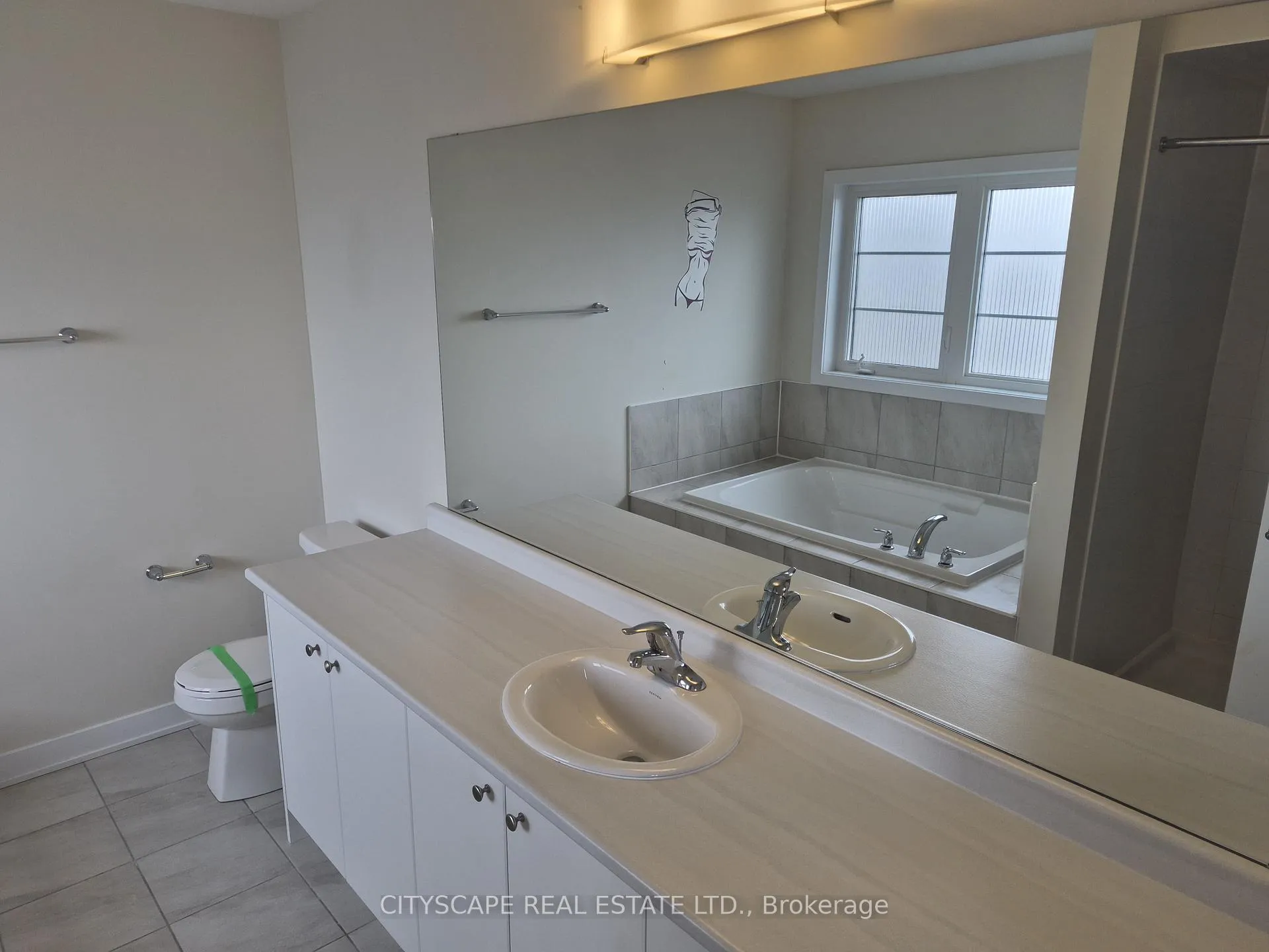 Photo 19 of 61 Starboard Crescent, Welland, Dain City — HOMEH