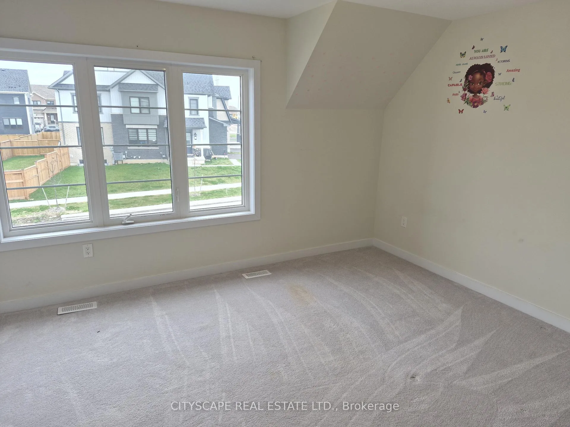 Photo 26 of 61 Starboard Crescent, Welland, Dain City — HOMEH