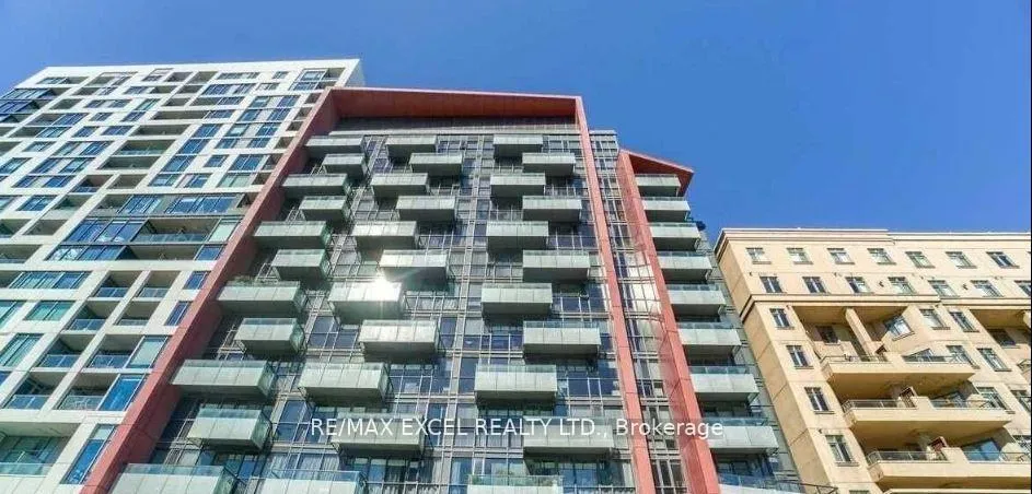 Front of Unit 728, 560 Front Street W