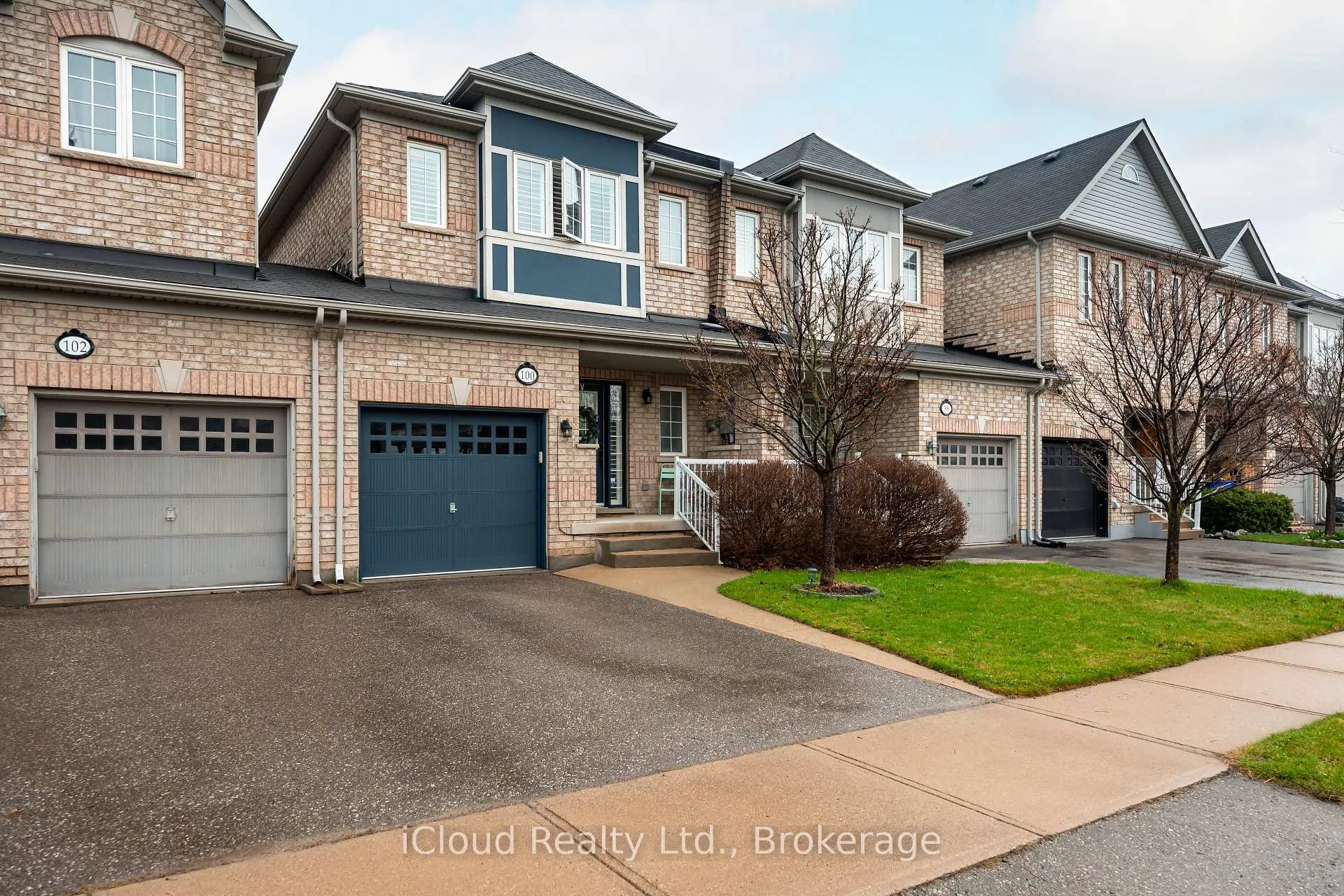 Photo 2 of 100 Goldham Way, Halton Hills, Georgetown — HOMEH