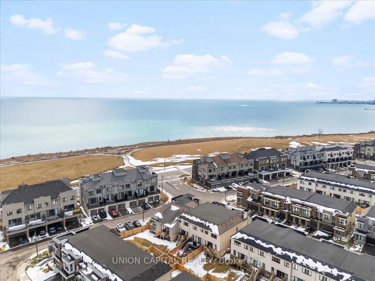 Photo 37 of 11 Sailors Landing, Clarington, Bowmanville — HOMEH
