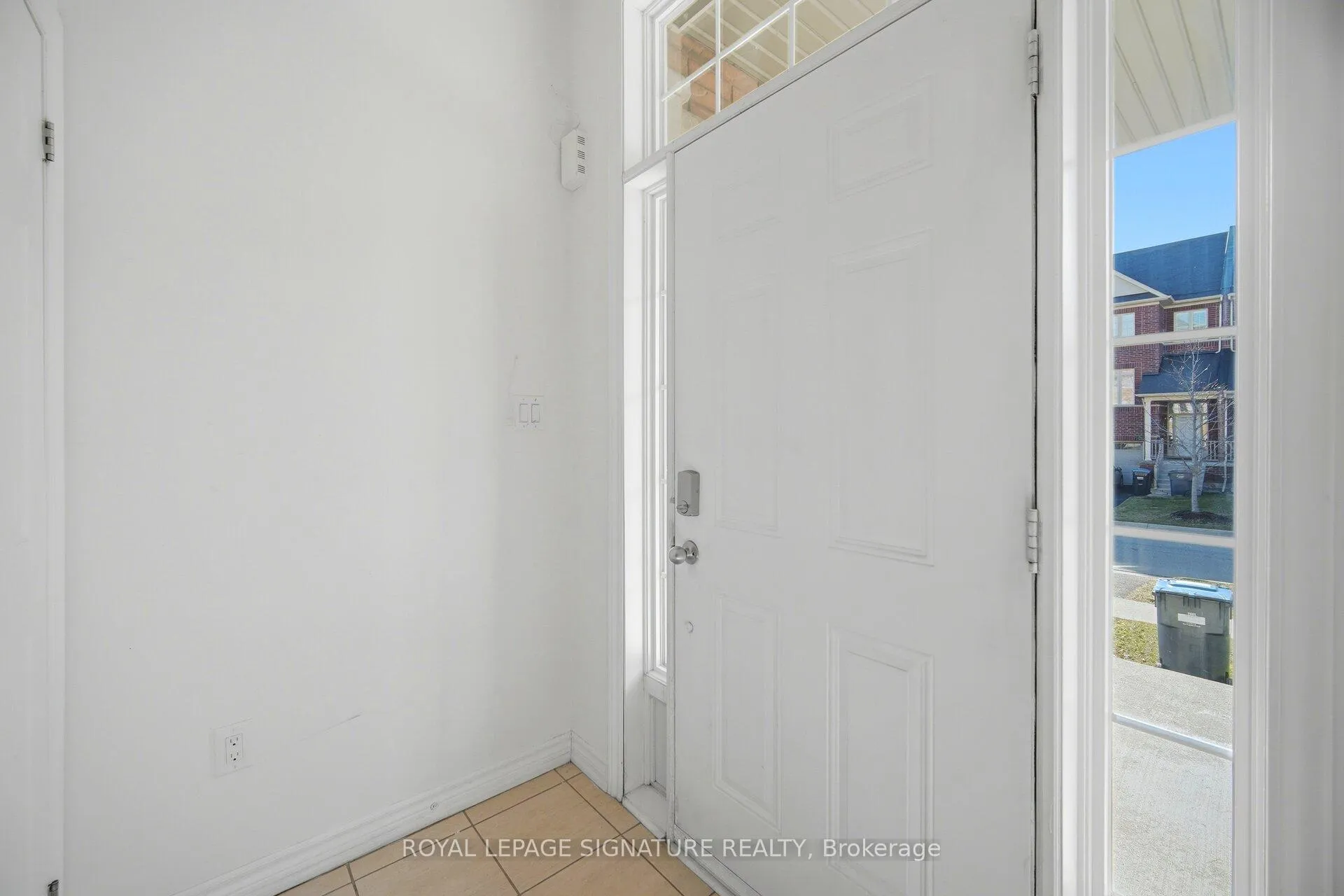 Photo 6 of 18 Agava Street, Brampton, Northwest Brampton — HOMEH