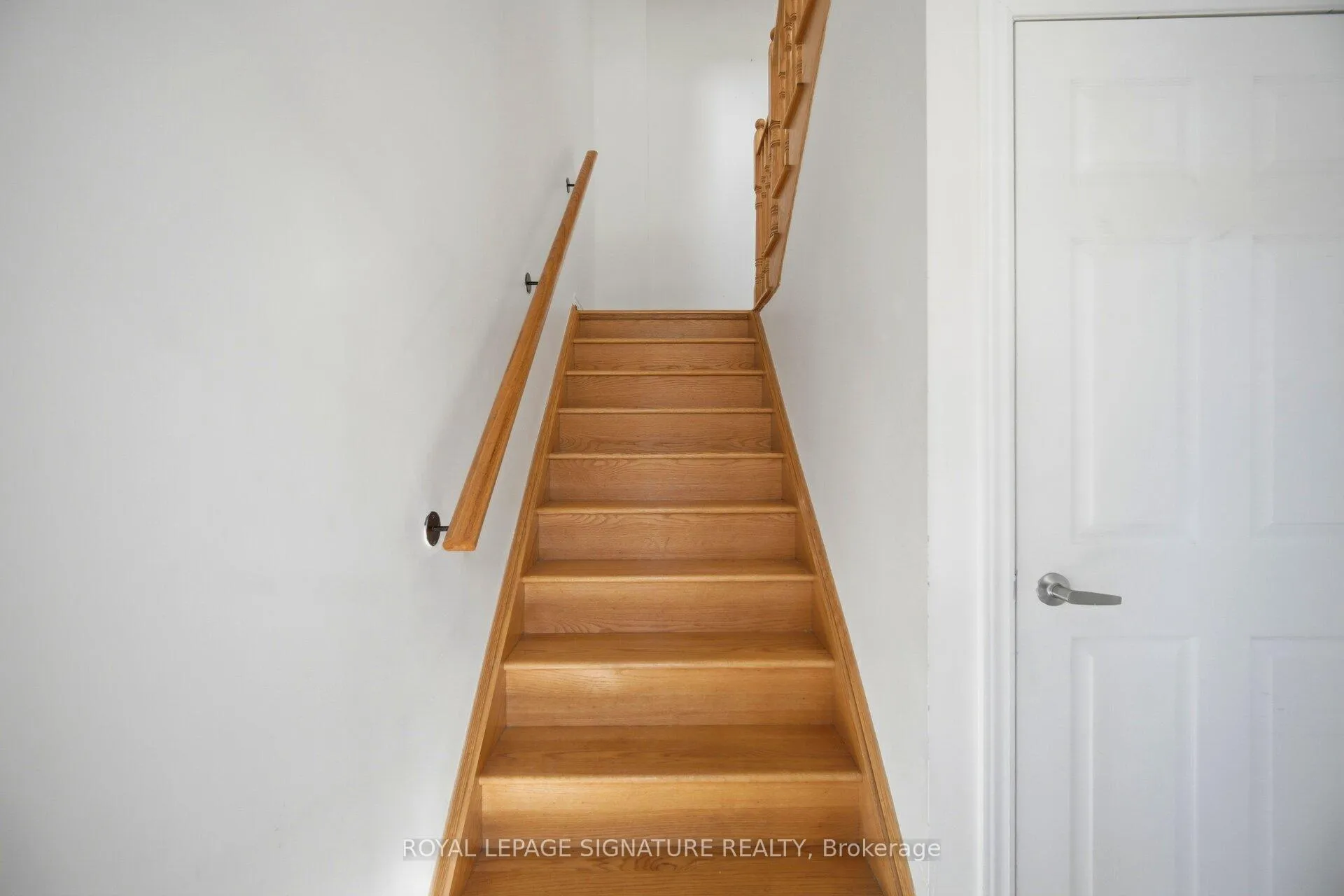 Photo 7 of 18 Agava Street, Brampton, Northwest Brampton — HOMEH