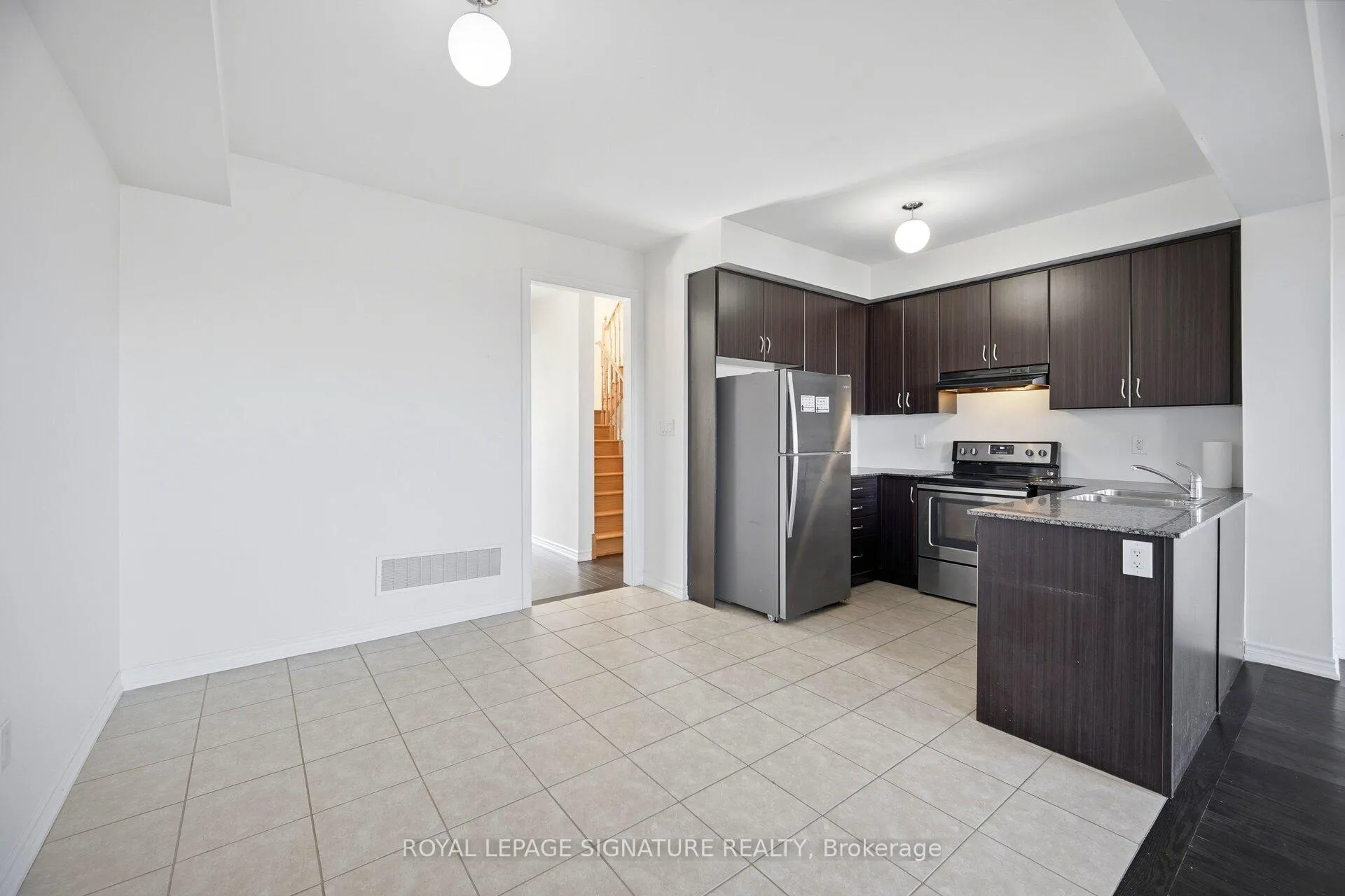 Photo 10 of 18 Agava Street, Brampton, Northwest Brampton — HOMEH