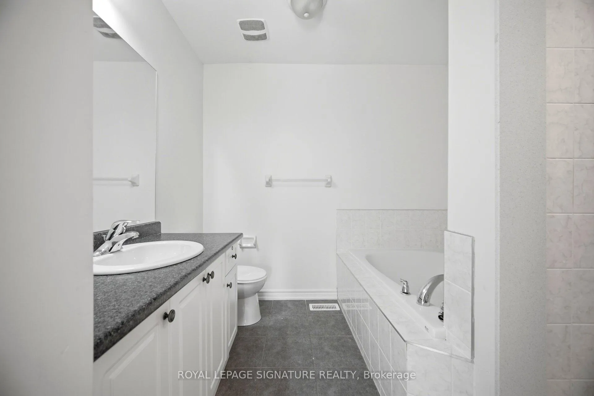 Photo 32 of 18 Agava Street, Brampton, Northwest Brampton — HOMEH