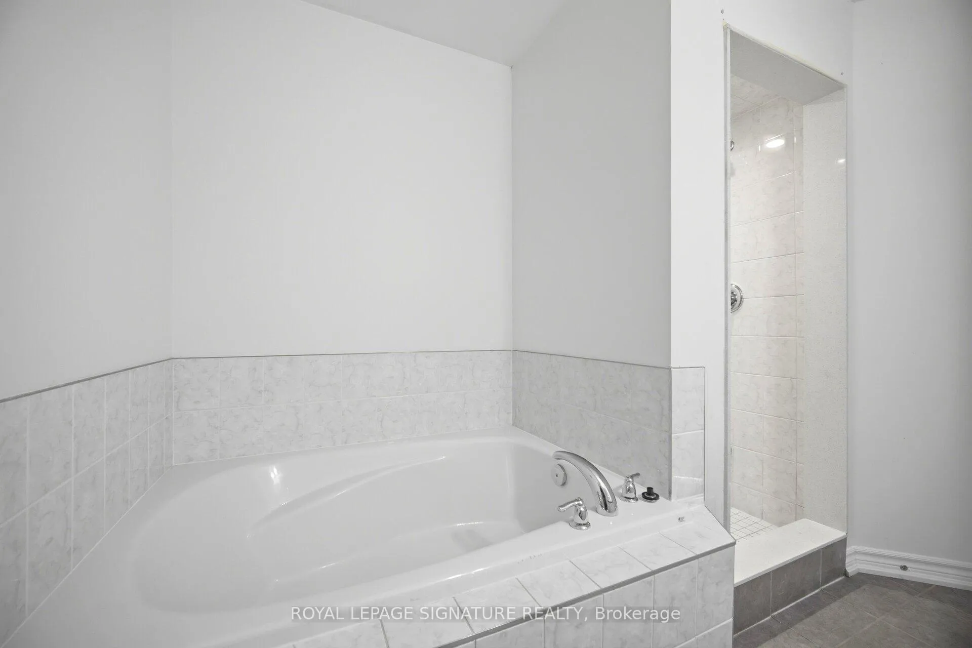 Photo 33 of 18 Agava Street, Brampton, Northwest Brampton — HOMEH