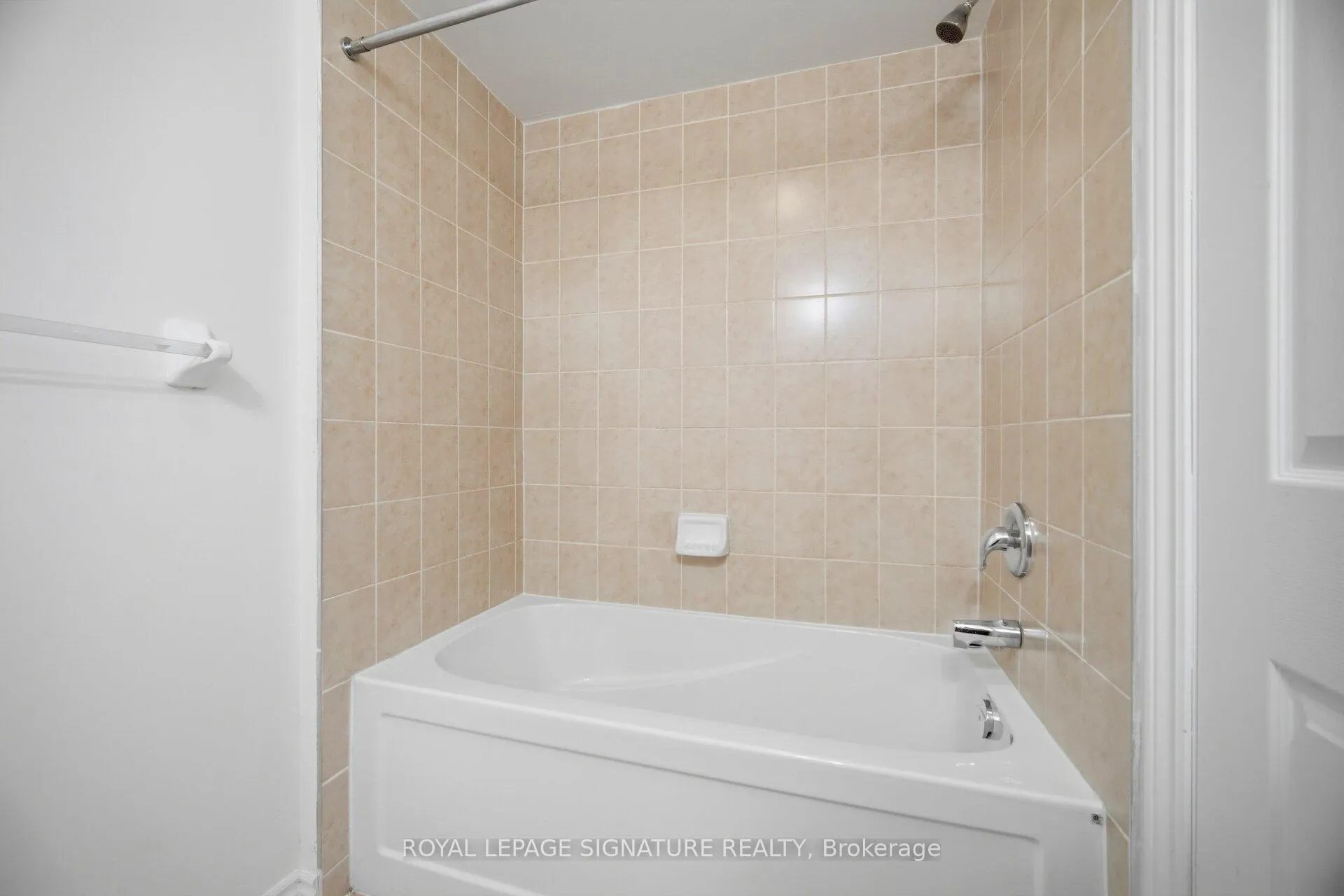 Photo 41 of 18 Agava Street, Brampton, Northwest Brampton — HOMEH