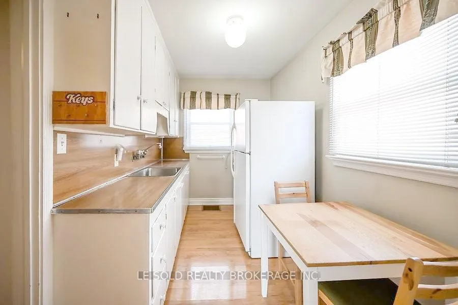 Photo 5 of Unit Upper RM1, 112 Leland Street, Hamilton, Ainslie Wood — HOMEH