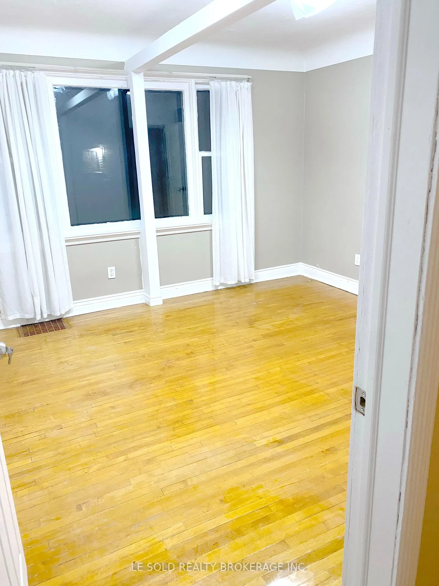 Photo 6 of Unit Upper RM1, 112 Leland Street, Hamilton, Ainslie Wood — HOMEH
