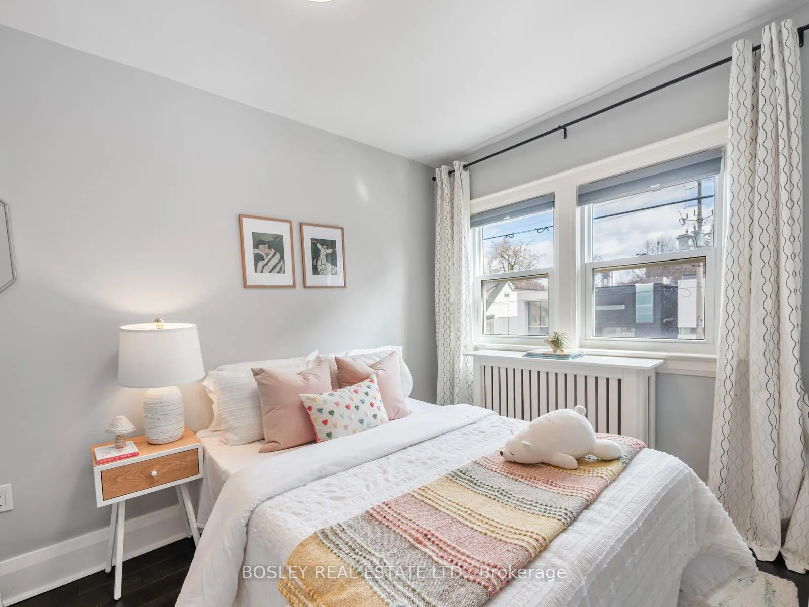 Photo 21 of 1070 Woodbine Avenue, Toronto, Danforth — HOMEH