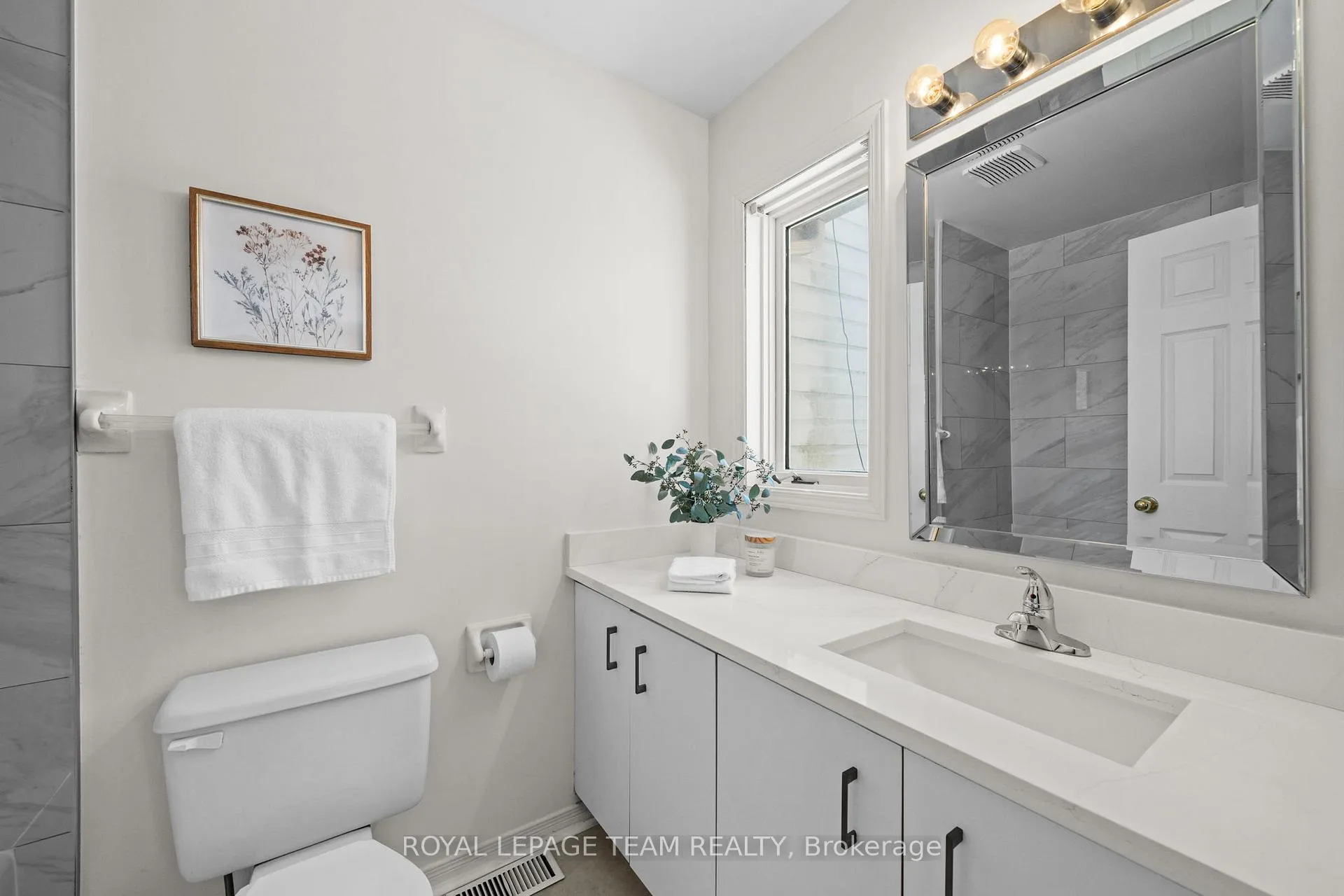 Photo 27 of 71 Furlong Crescent, Ottawa, Kanata - Bridlewood — HOMEH