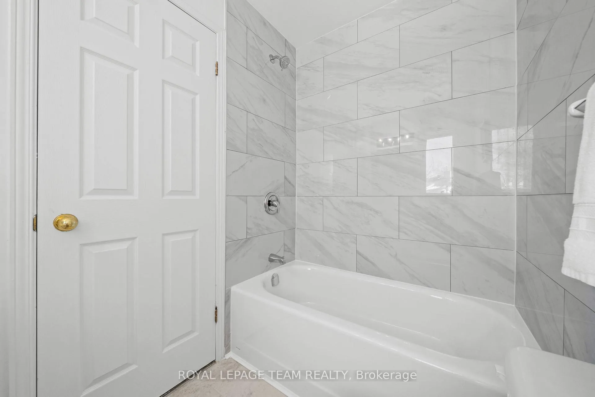 Photo 28 of 71 Furlong Crescent, Ottawa, Kanata - Bridlewood — HOMEH