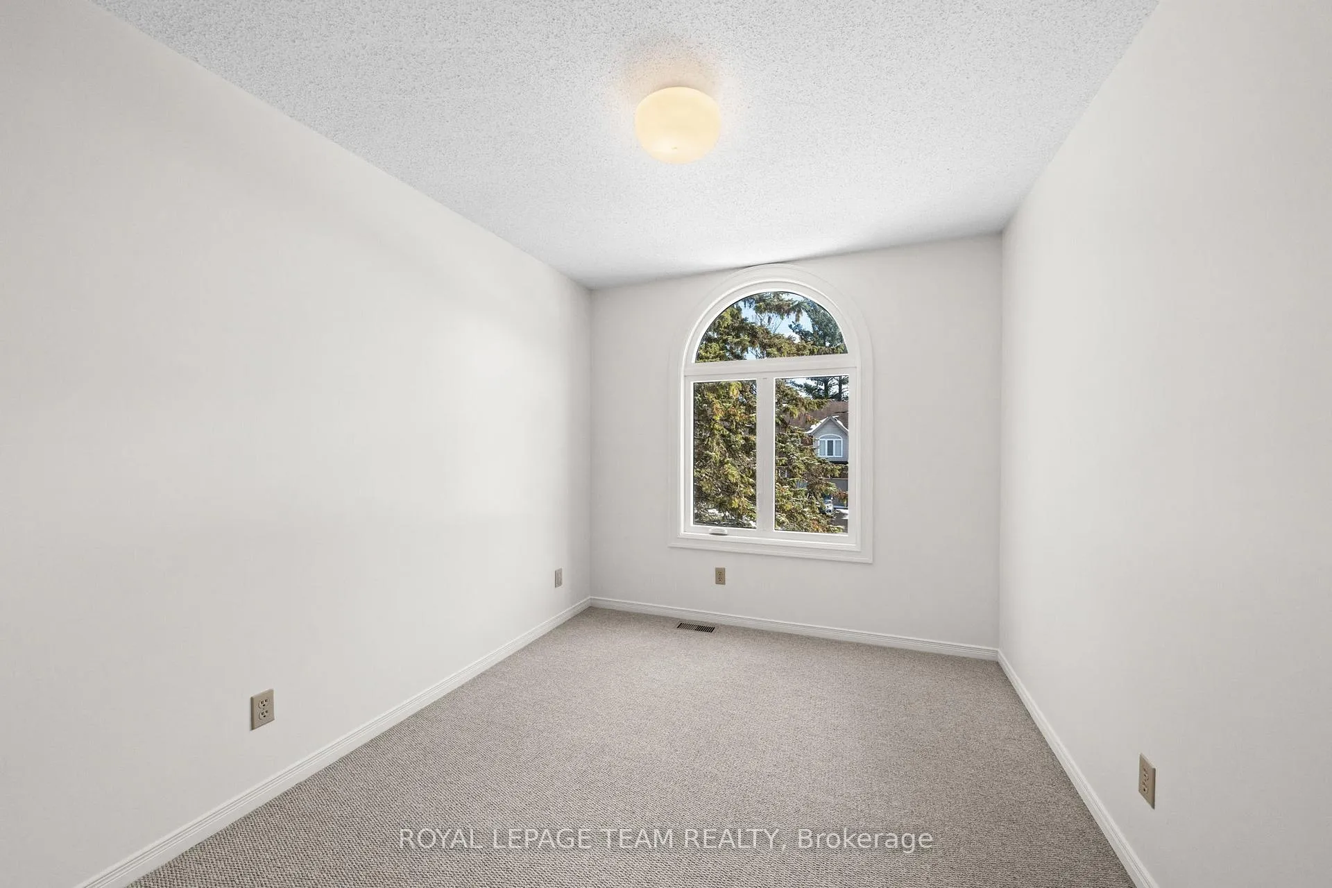 Photo 31 of 71 Furlong Crescent, Ottawa, Kanata - Bridlewood — HOMEH