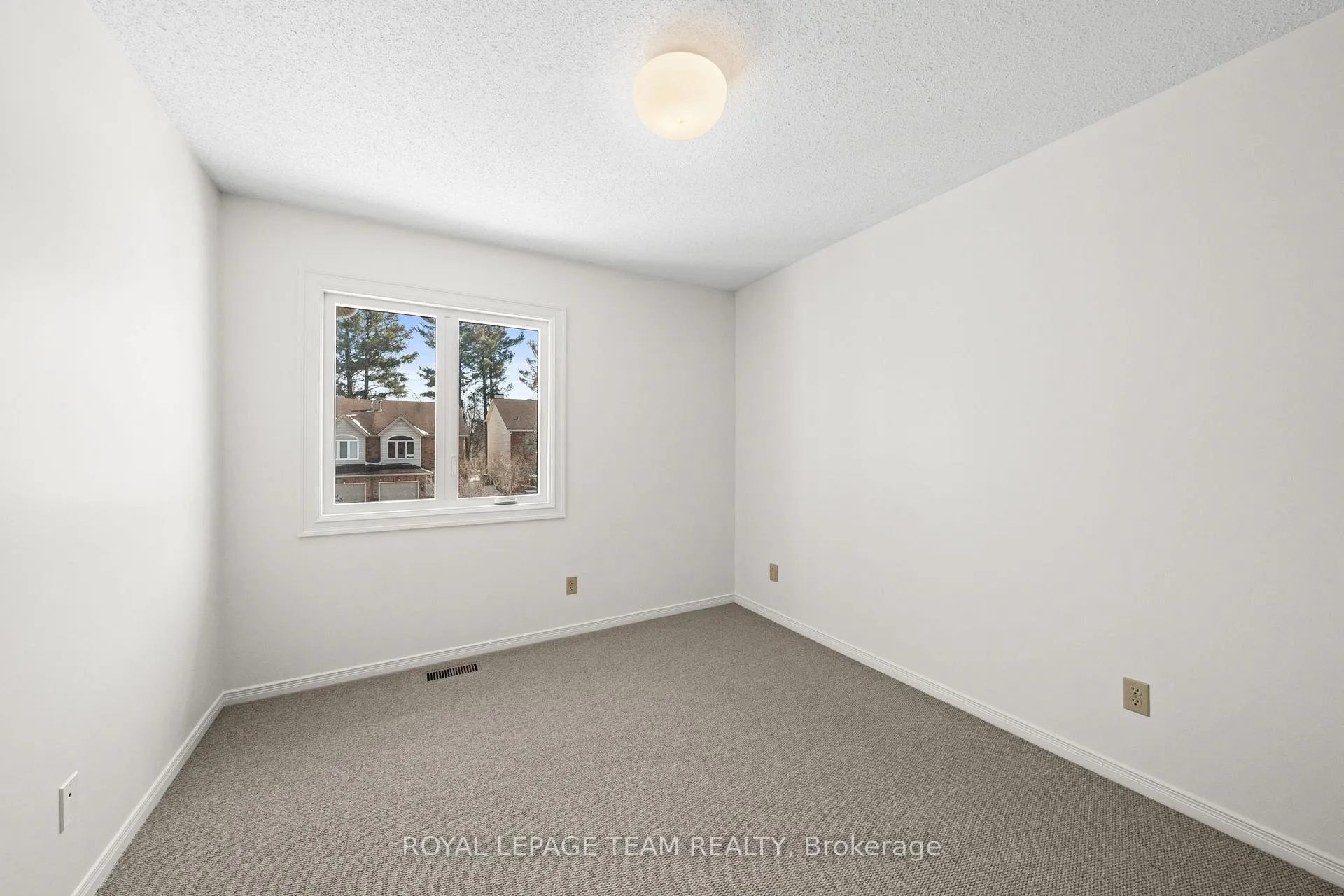 Photo 34 of 71 Furlong Crescent, Ottawa, Kanata - Bridlewood — HOMEH